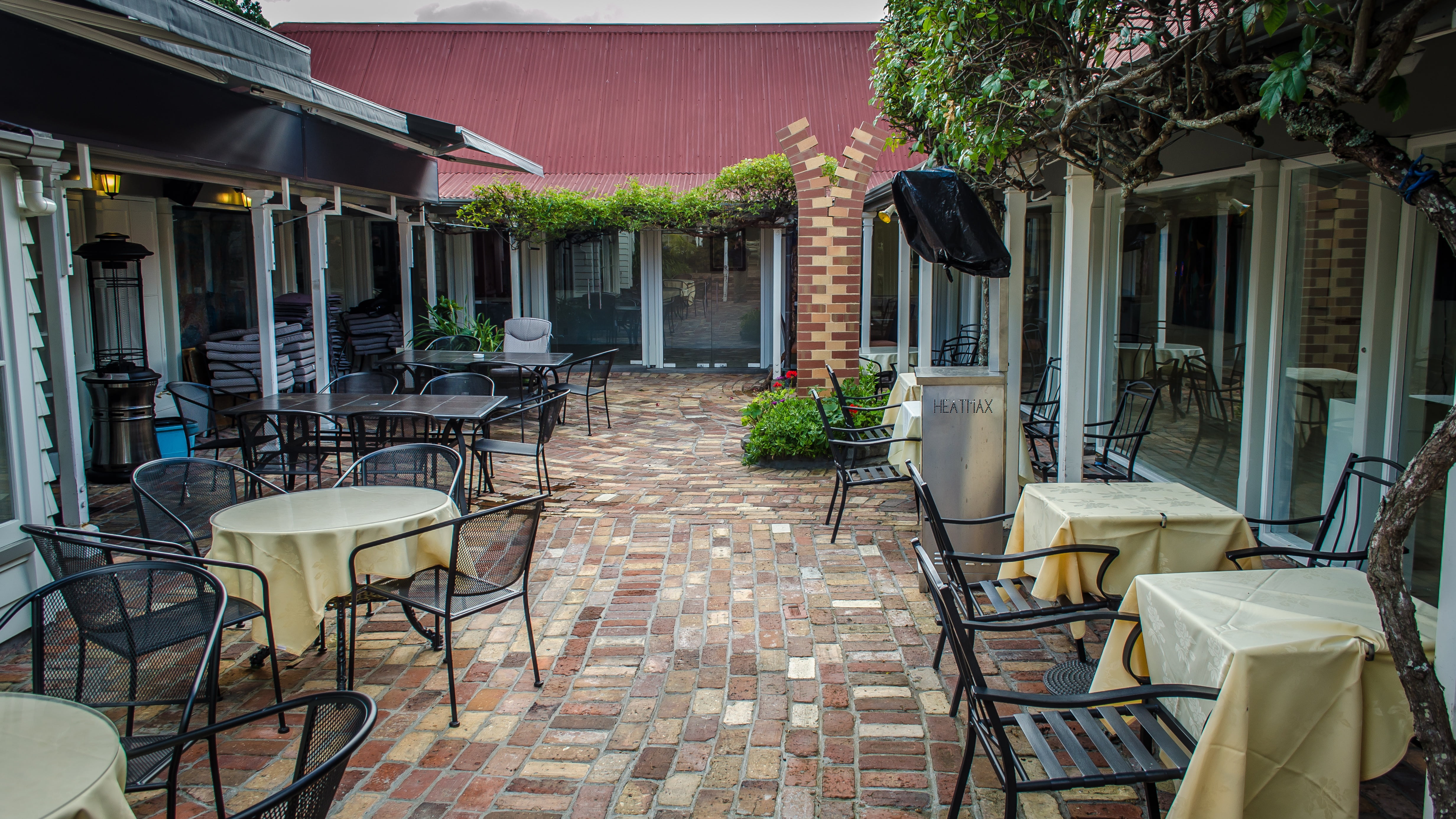 daytime, plant, seat, tree, restaurant, recreation, architecture, cafe, footpath, nature, outdoors, building exterior, set, day, no People, street, sidewalk cafe, HD Wallpaper
