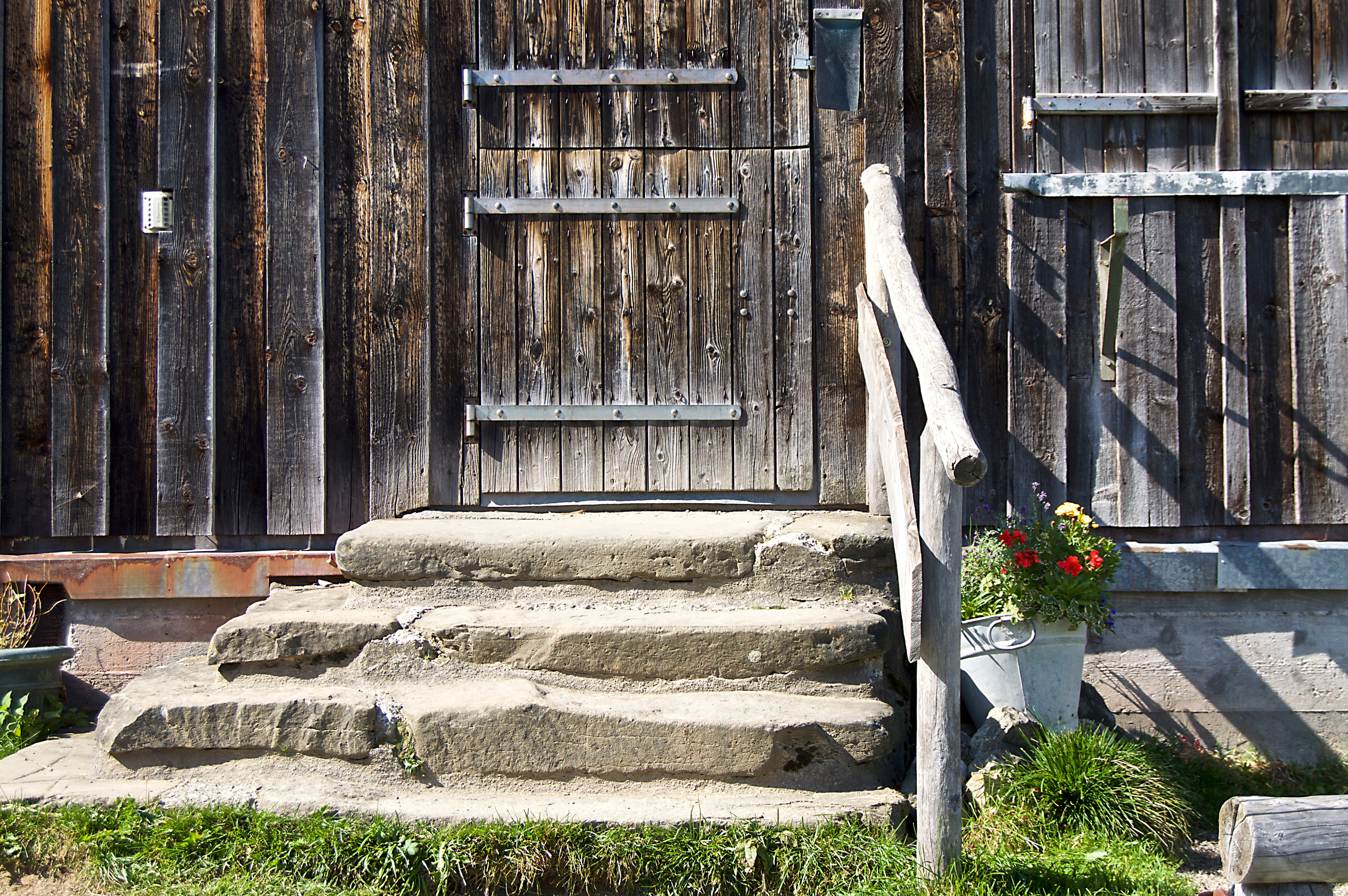 bike ride, rest pause, outdoors, built structure, weathered, old, railing, uninhabited, sunlight, staircase, closed, building exterior, no people, plant, HD Wallpaper