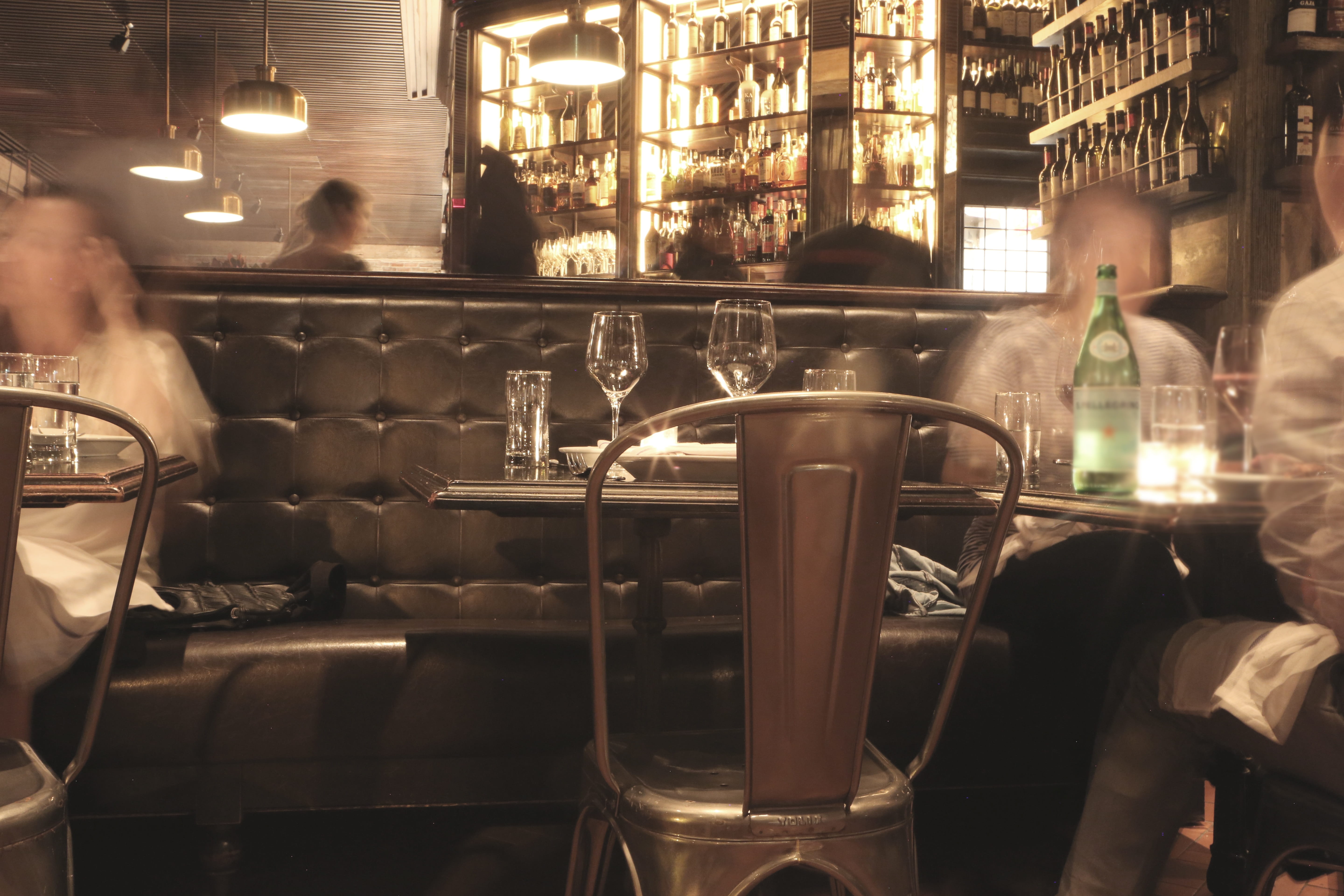 room, beverage, sitting, beside, chairs, food and drink industry, food and drink, retro, glass, utensils, water, bottle, lounge, club, refreshment, entertainment, HD Wallpaper
