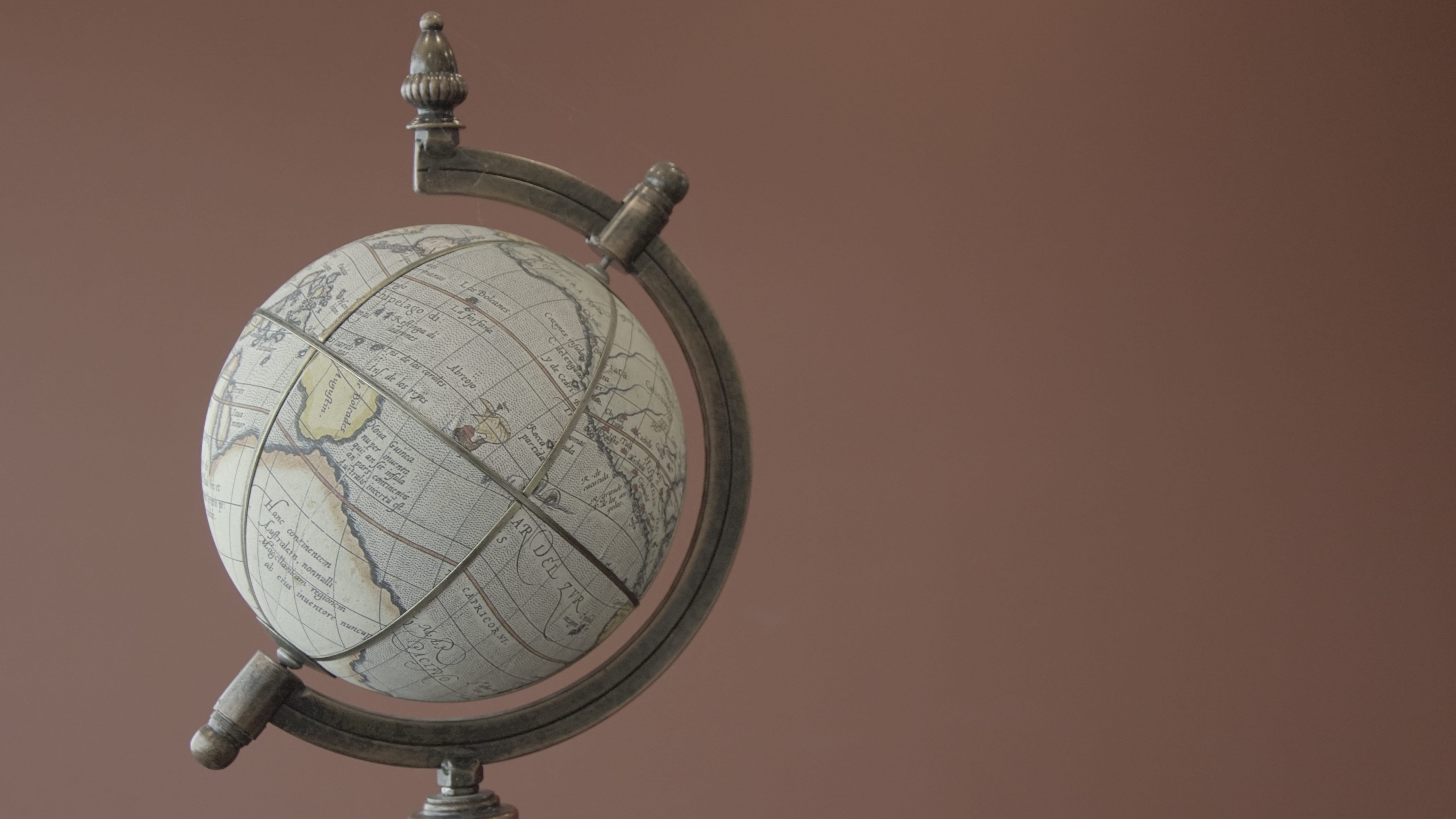 time, Planet, clock, guidance, man made, 5K, no people, cut out, metal, background, World, white, Earth, copy space, desk, brown, continents, close-up, HD Wallpaper