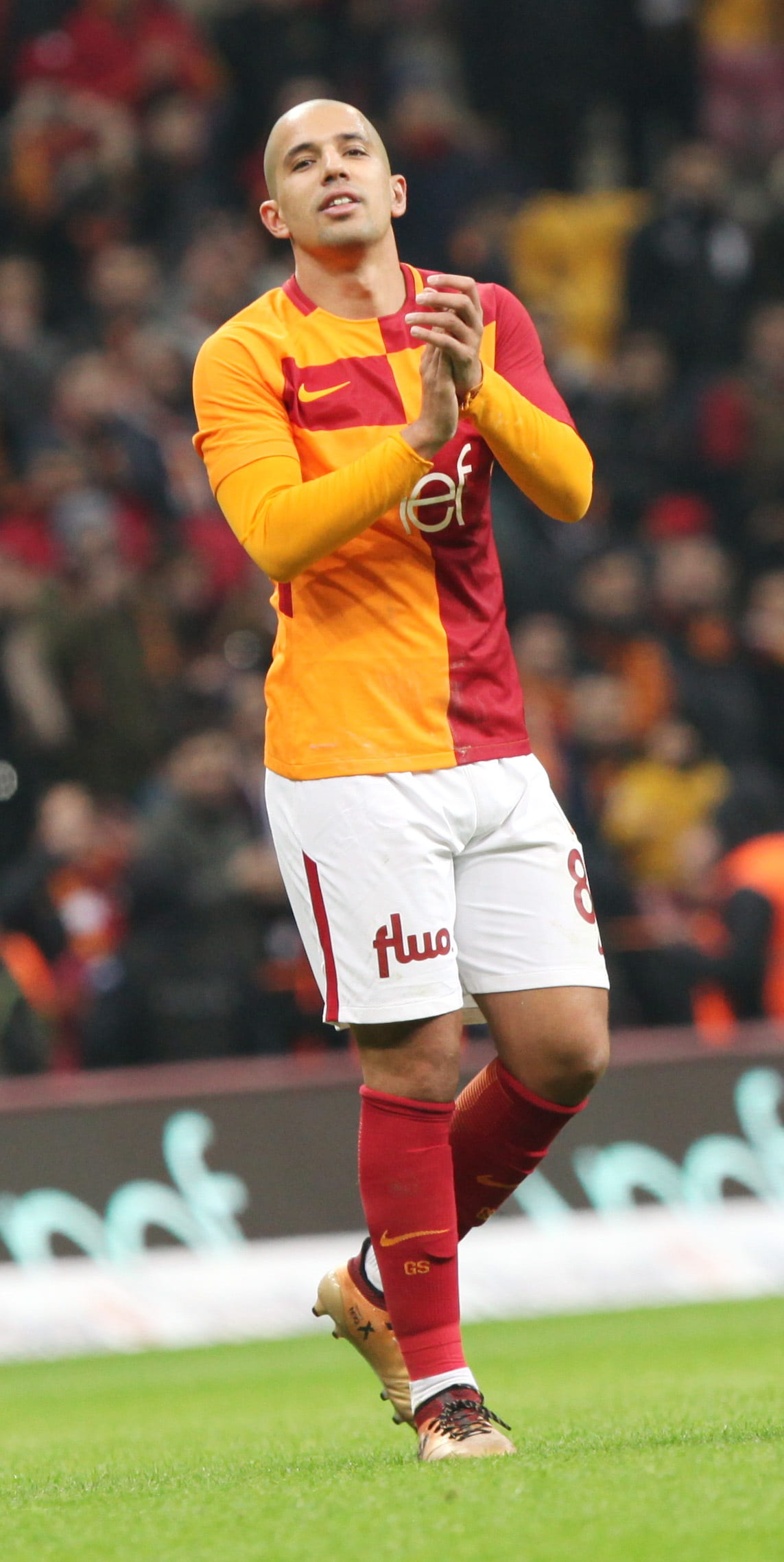 leisure activity, lion, scorer, 1080P, outdoors, day, hairstyle, one person, young women, casual clothing, galatasaray, looking, sport, kicker, time attack series, Phone HD Wallpaper