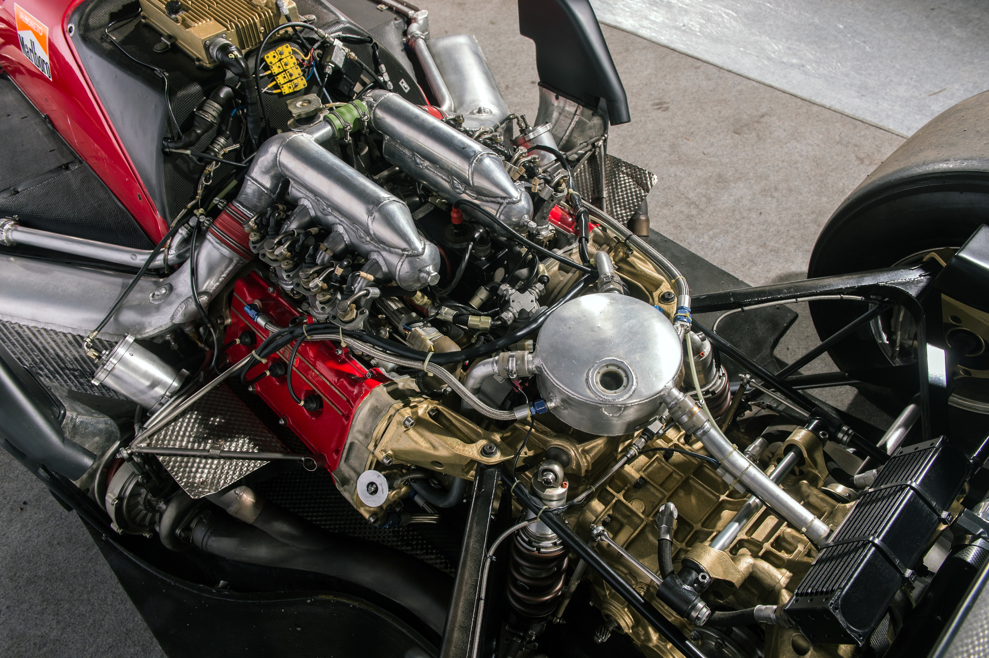 transportation, motor vehicle, engine, mechanic, formula, 1985, machinery, race, 4K, one, vehicle part, silver colored, stationary, high angle view, close-up, HD Wallpaper