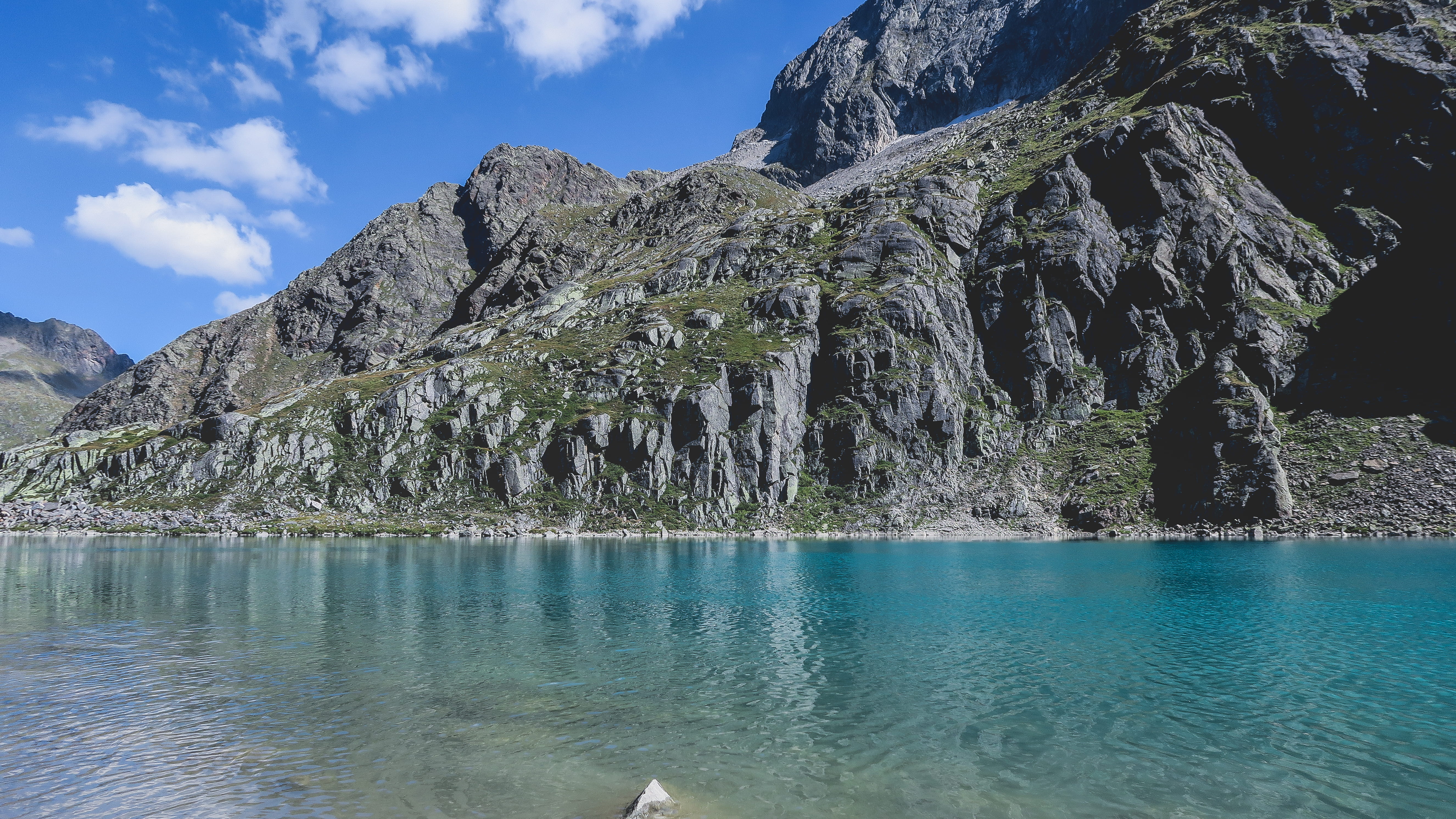 tranquil scene, blaue lacke, tranquility, neustift im stubaital, water, mountain peak, mountain range, sea, scenics - nature, 5K, waterfront, rock, outdoors, HD Wallpaper
