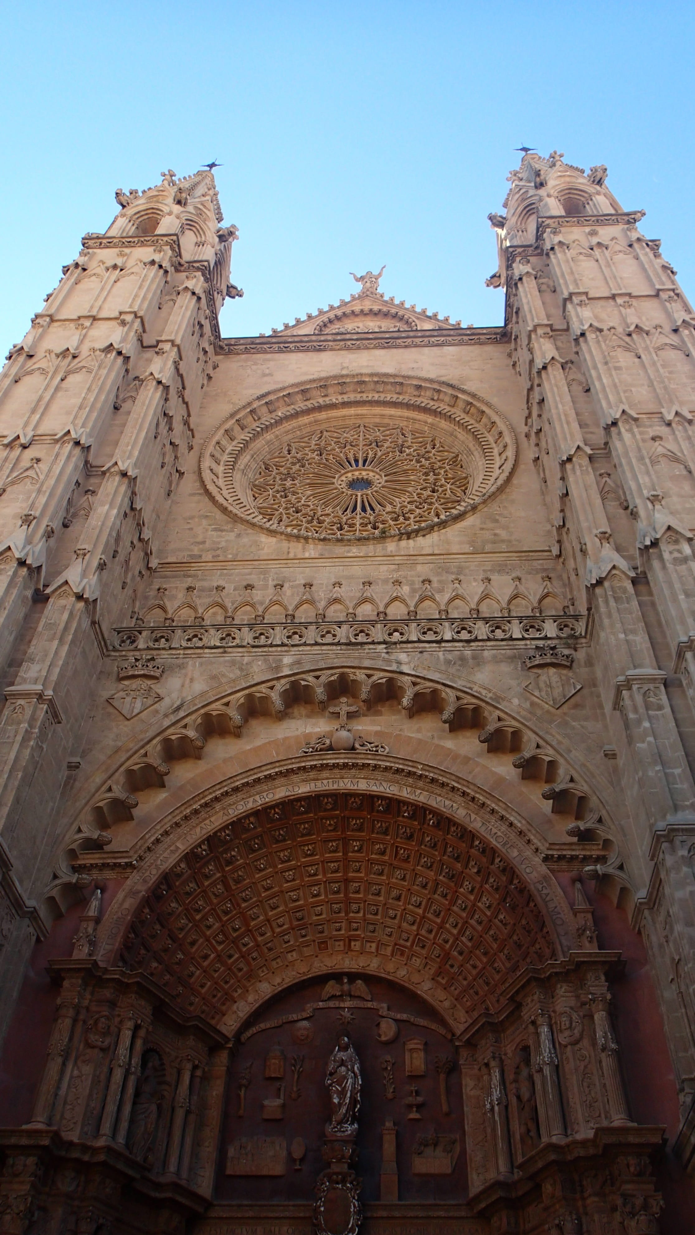 architecture And Buildings, no people, spain, Palma Cathedral, architecture, building, catholicism, gothic Style, belief, church, old, building Exterior, Phone HD Wallpaper
