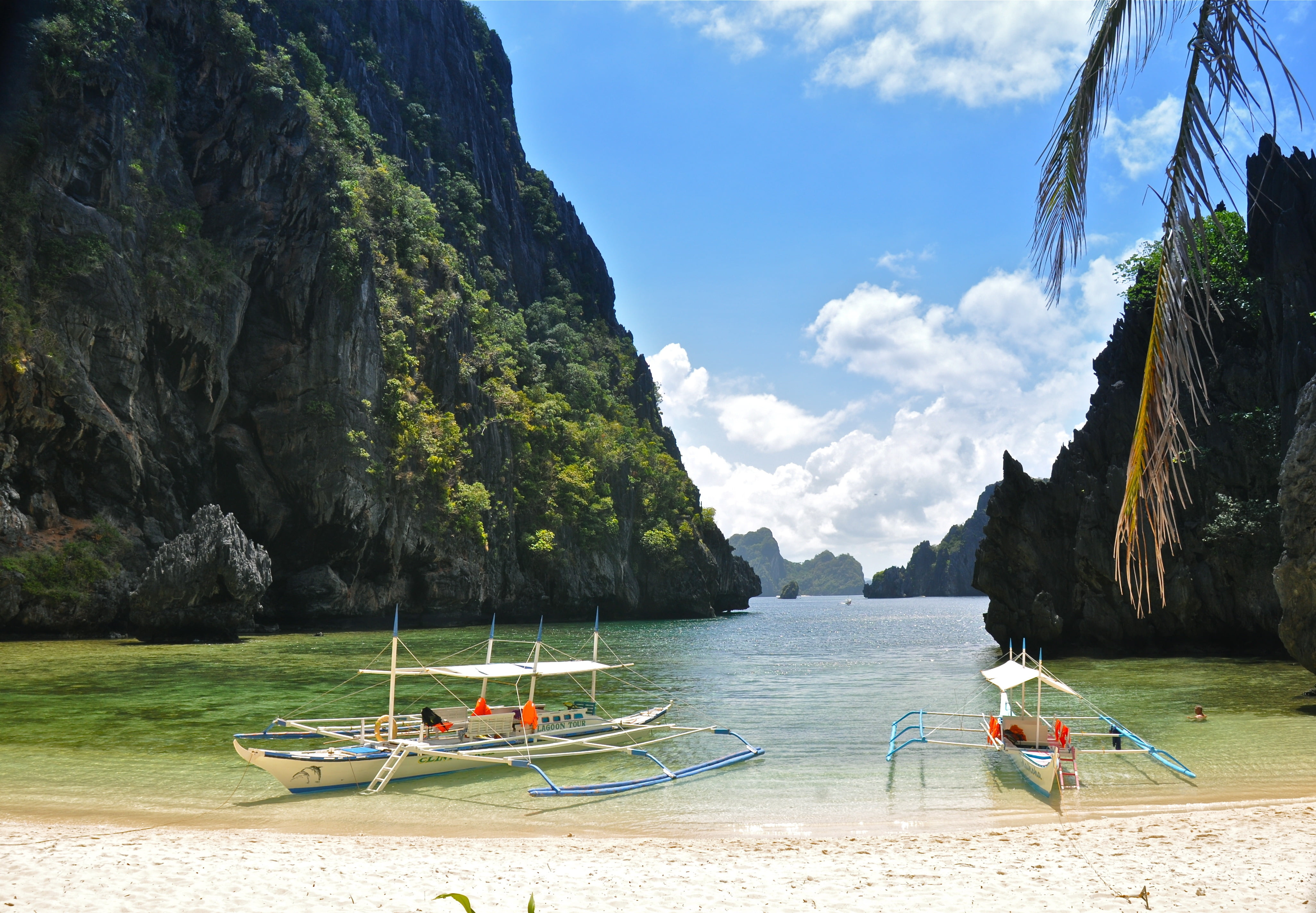 tropical Climate, cliff, scenics, rock - Object, 4K, travel Destinations, cloud - sky, palawan, tree, phi Phi Islands, seascape, sea, relaxation, island, HD Wallpaper