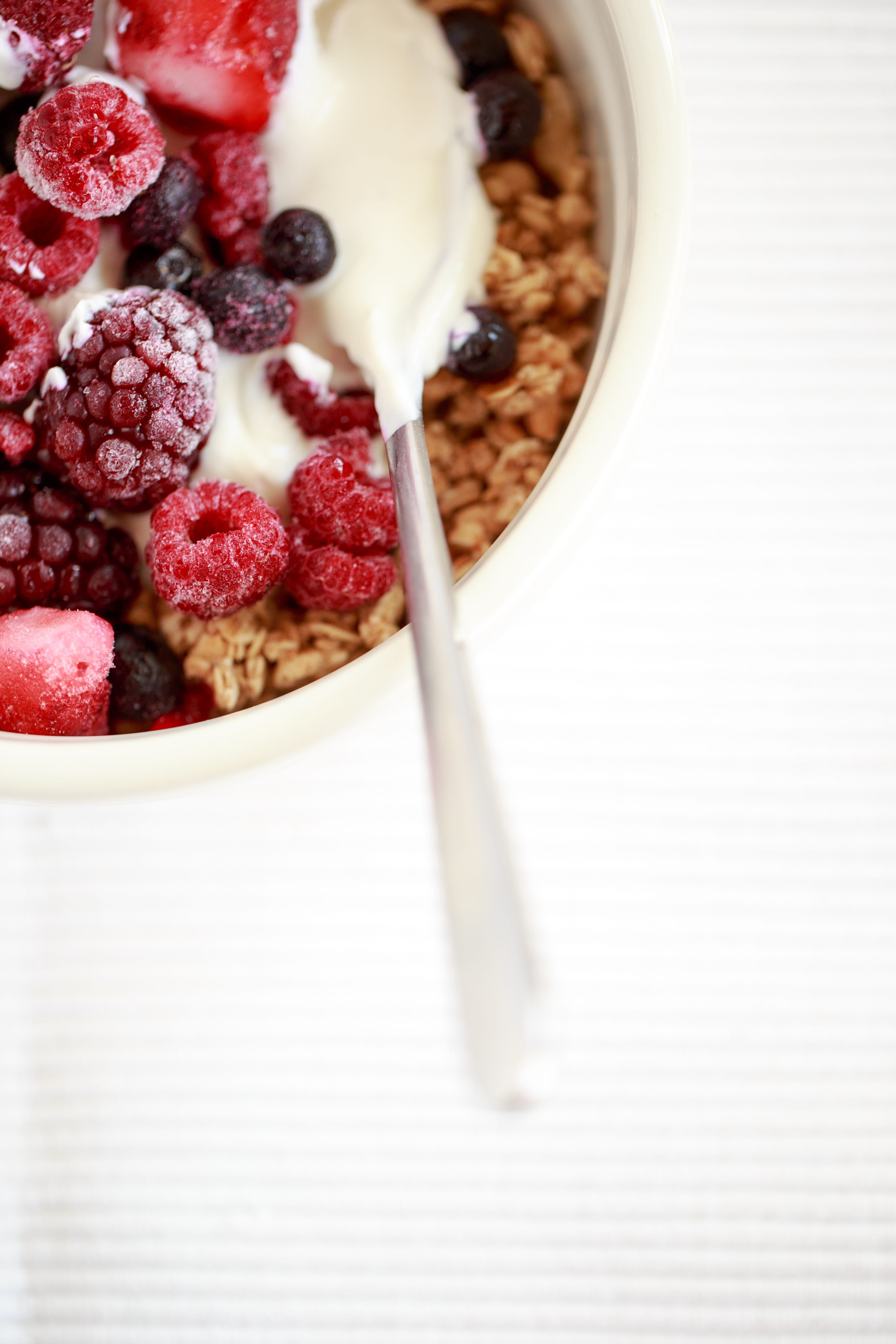 food, freshness, yogurt, indulgence, berry fruit, healthy, bowl, west vancouver, close-up, fruit, meal, organic, muesli, granola, white, natural, nuts, Phone HD Wallpaper