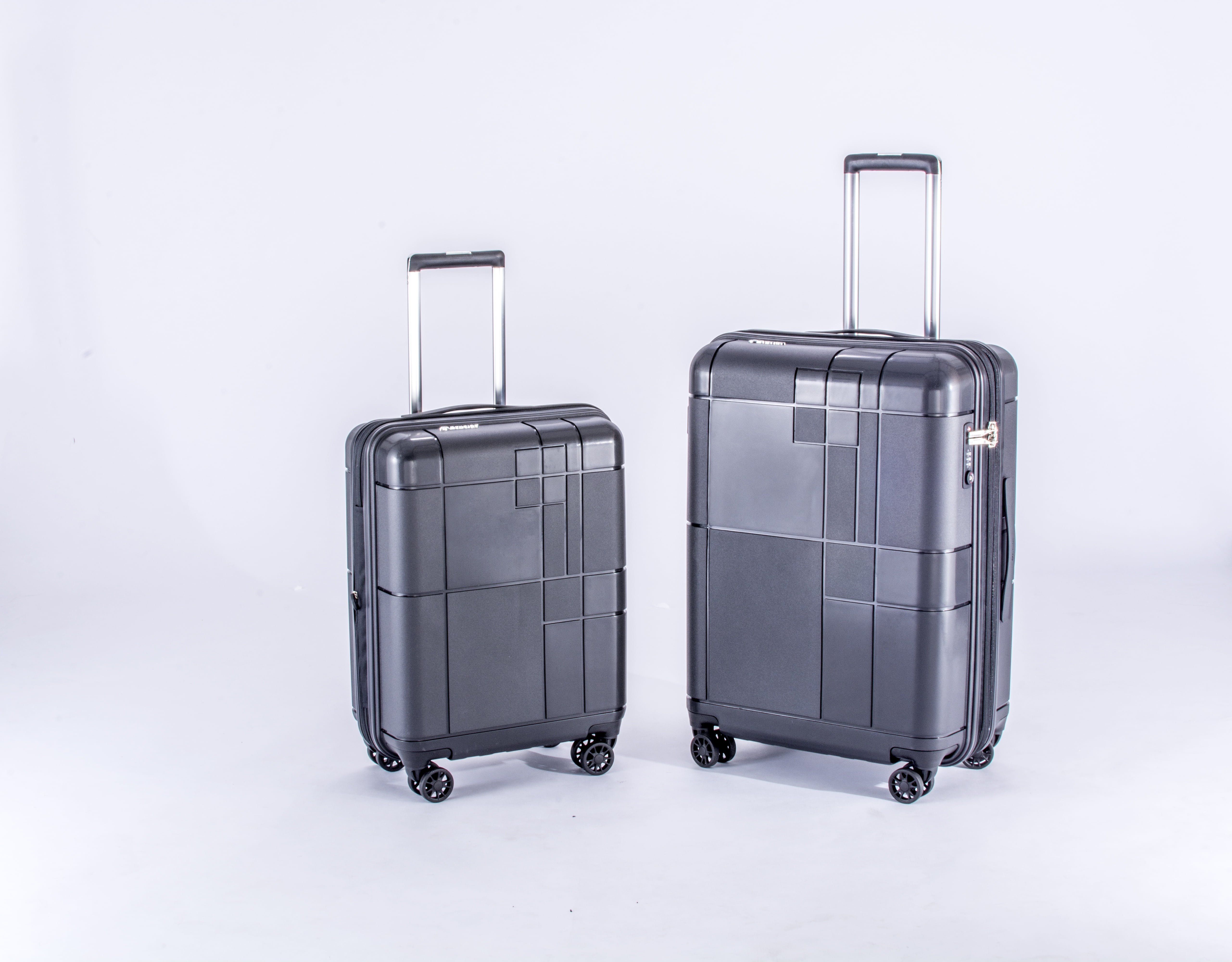 indoors, luggage, leather, 5K, airport, grey, group of objects, case, luggages, holiday, full length, vacations, no people, studio shot, trolley, bags, HD Wallpaper