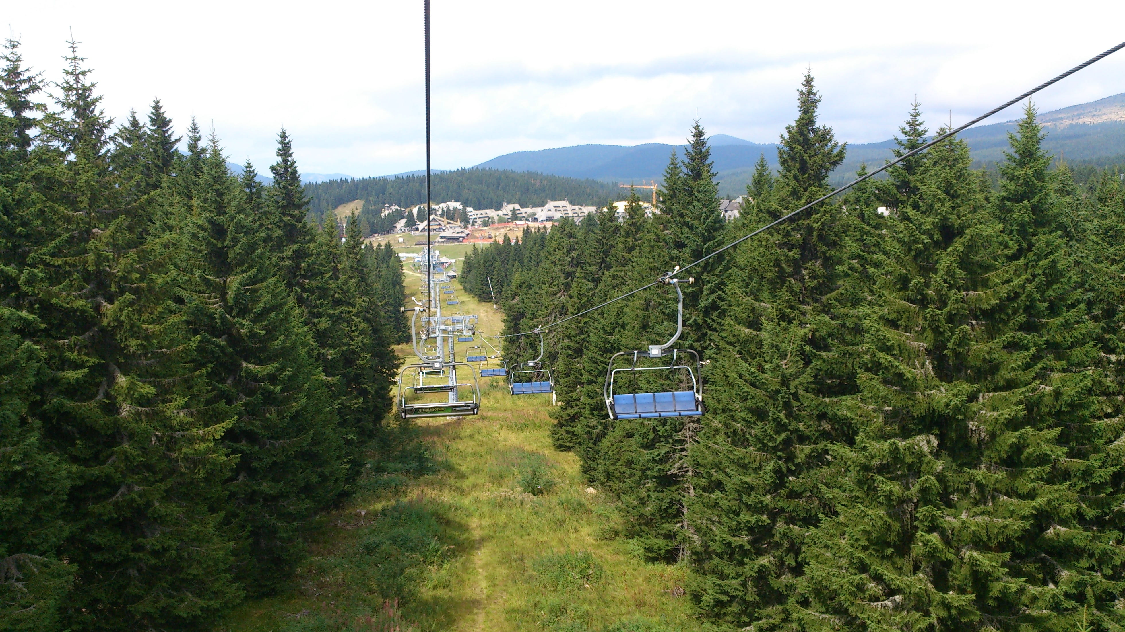 ski track, built structure, mountain, pine tree, outdoors, Kopaonik, plant, Track, nature, cable car, growth, coniferous tree, sky, day, green color, architecture, HD Wallpaper