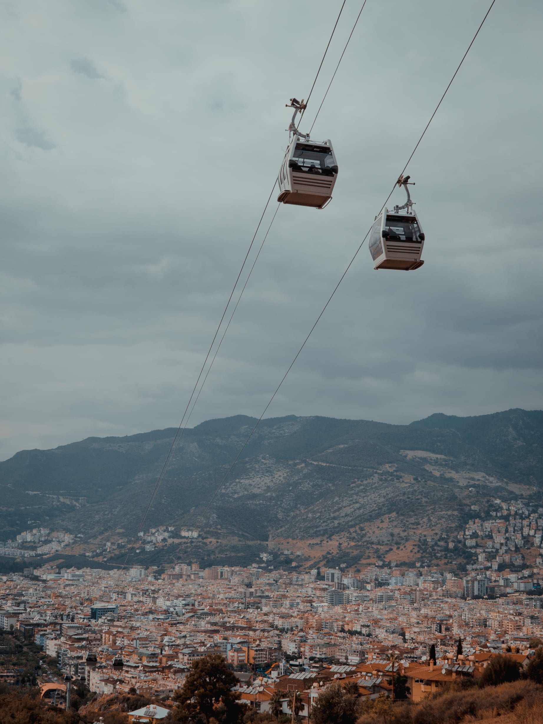 village, punctuality, cables, cable, cloud - sky, overhead cable car, transportation, building, beauty in nature, transfer, person, buildings, turkiye, Phone HD Wallpaper