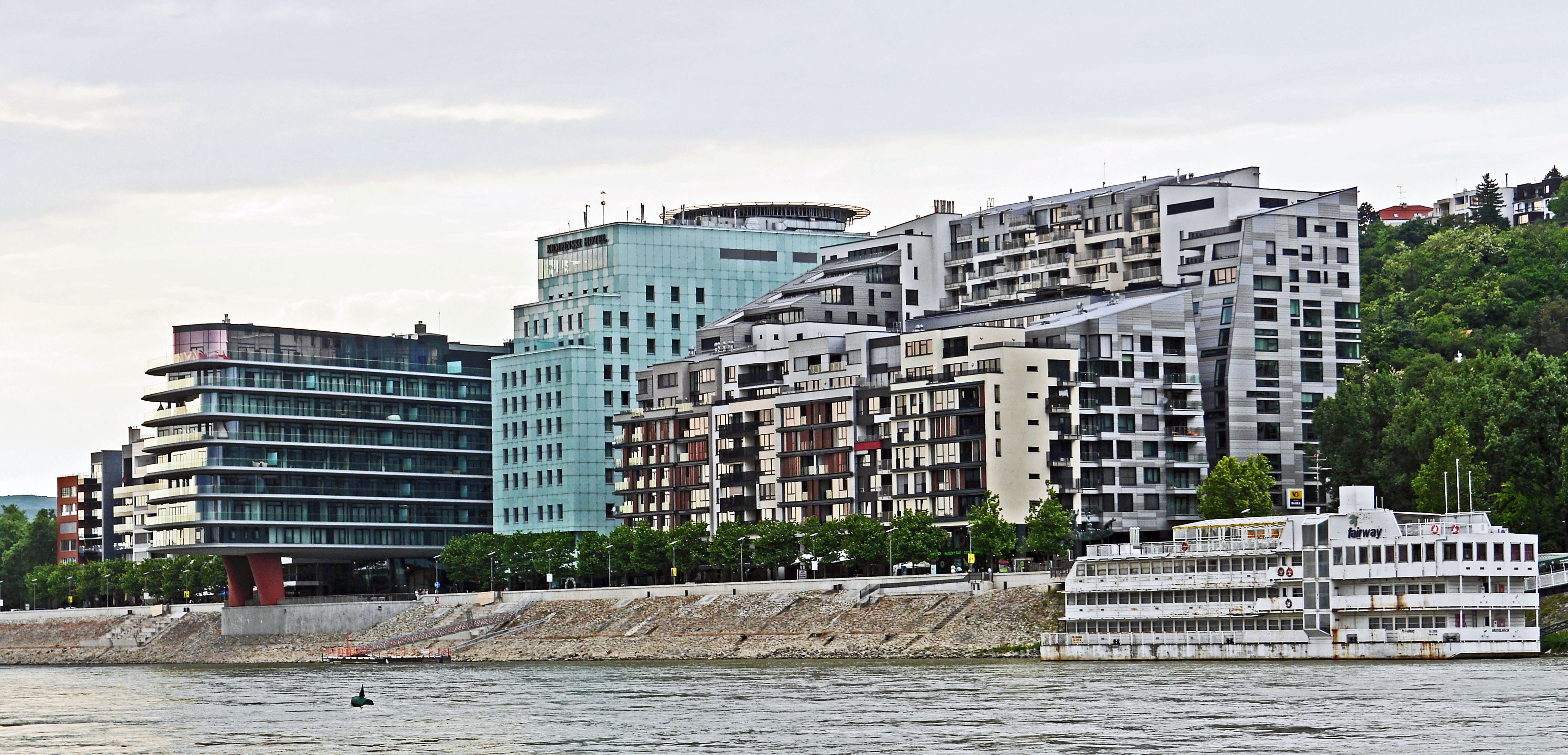 modern, cloud - sky, river, panorama, architecture, building, wreck, sky, city, built structure, day, waterfront, luxury, hotel ship, bratislava, building exterior, HD Wallpaper