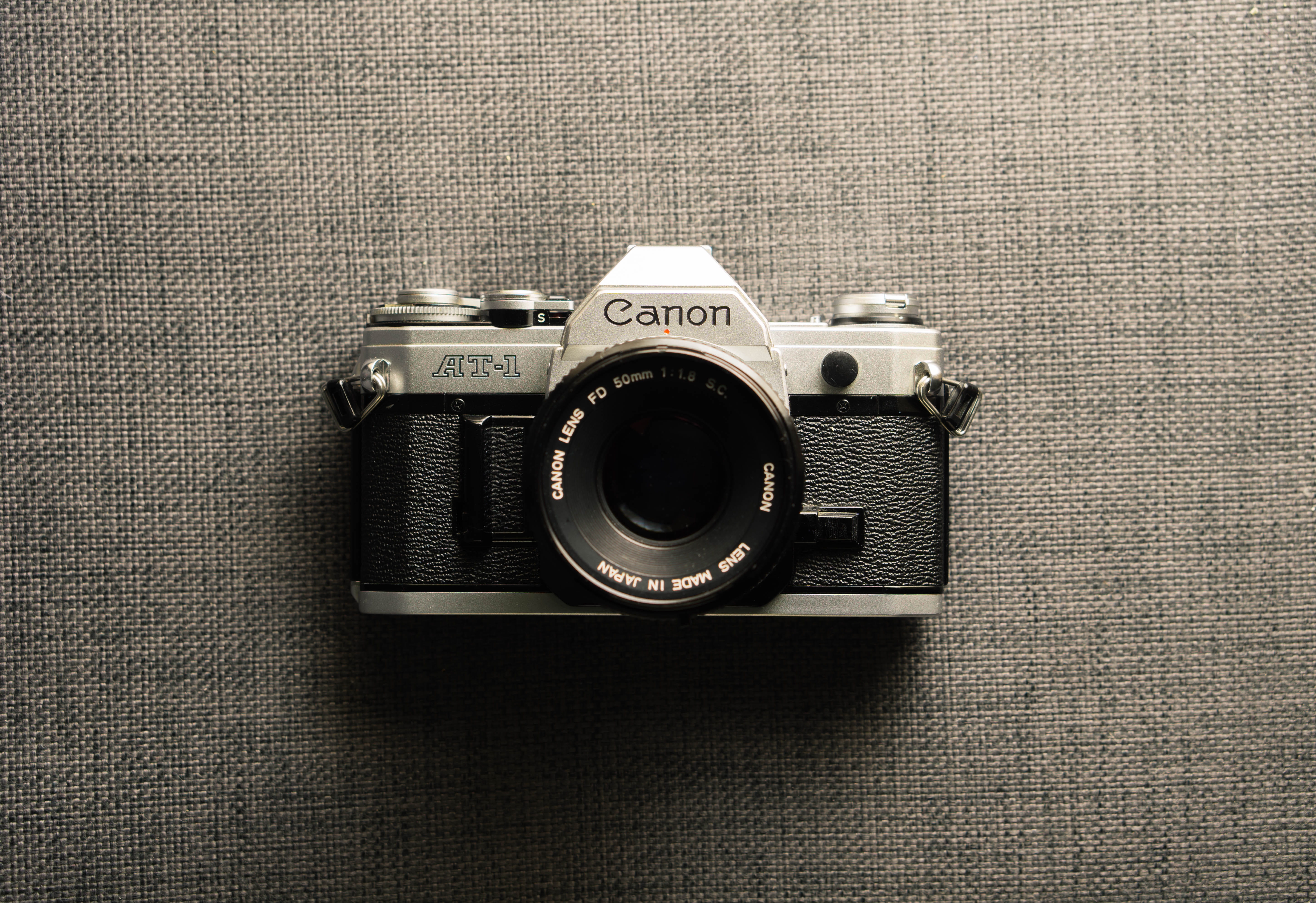 camera - Photographic Equipment, textured, lens - optical instrument, simplicity, photography Themes, classic, old, slr, technology, canon, antique, lens - eye, HD Wallpaper