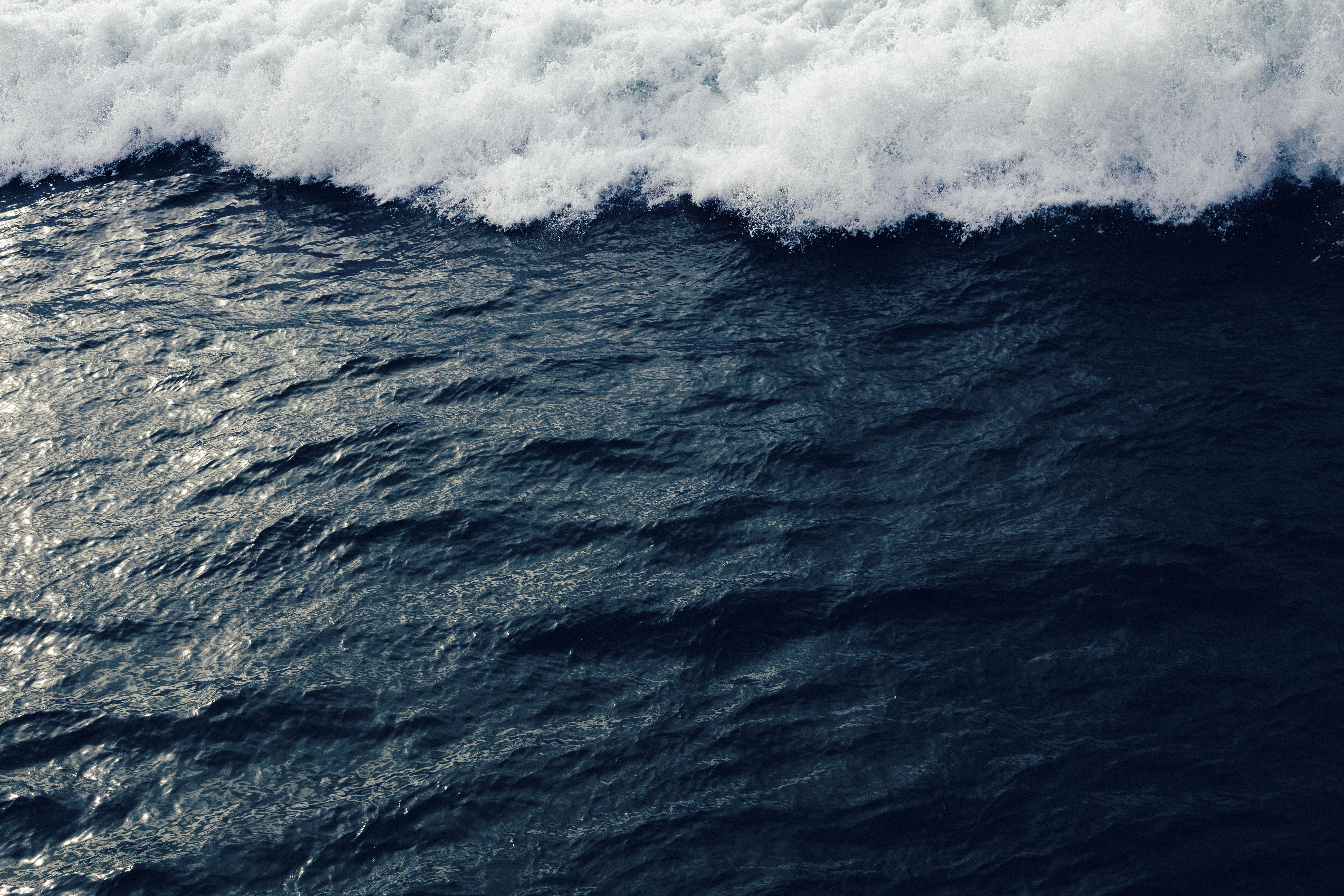 no people, wave, aquatic sport, current, beach, waves, motion, 5K, landscape, vacation, rushed, tranquility, power in nature, waterfront, water, travel, HD Wallpaper