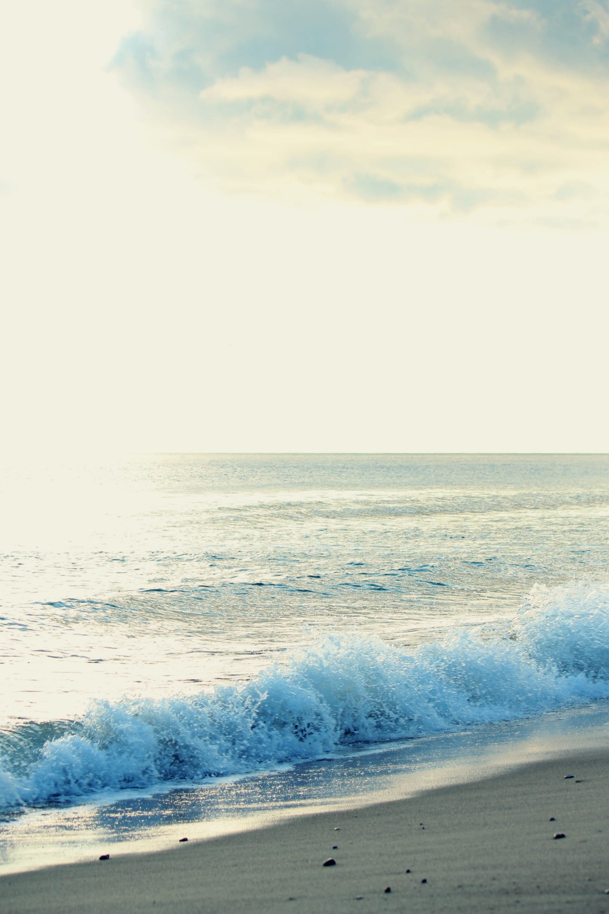 beach, misquamicut, sky, outdoors, cloud - sky, horizon over water, tranquility, atlantic ocean, shore, surfing, scenics - nature, land, motion, aquatic sport, Phone HD Wallpaper
