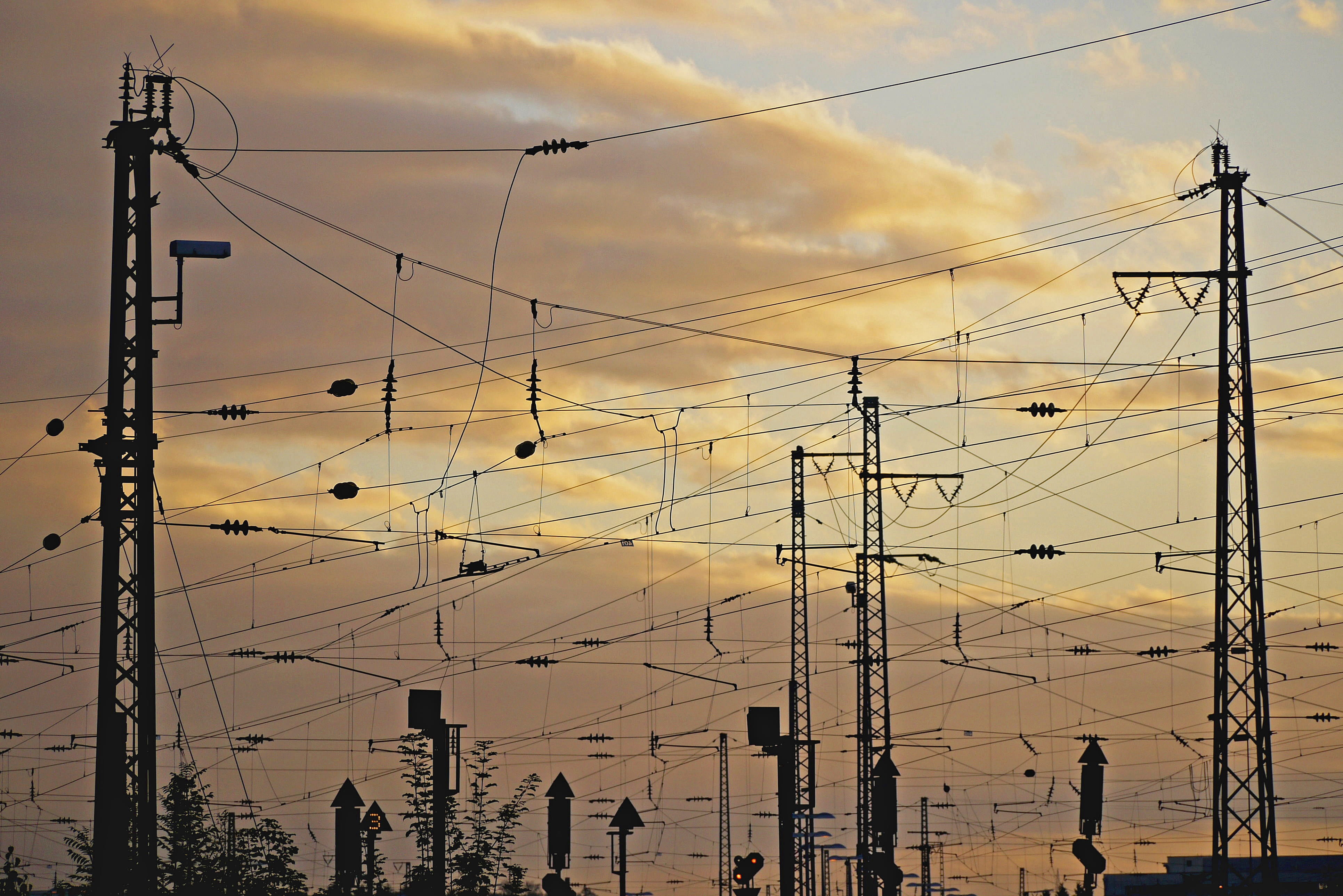 built structure, deutsche bahn, contact wire, towers, feed line, transmission, sunset, technology, fuel and power generation, photo, pole, architecture, HD Wallpaper