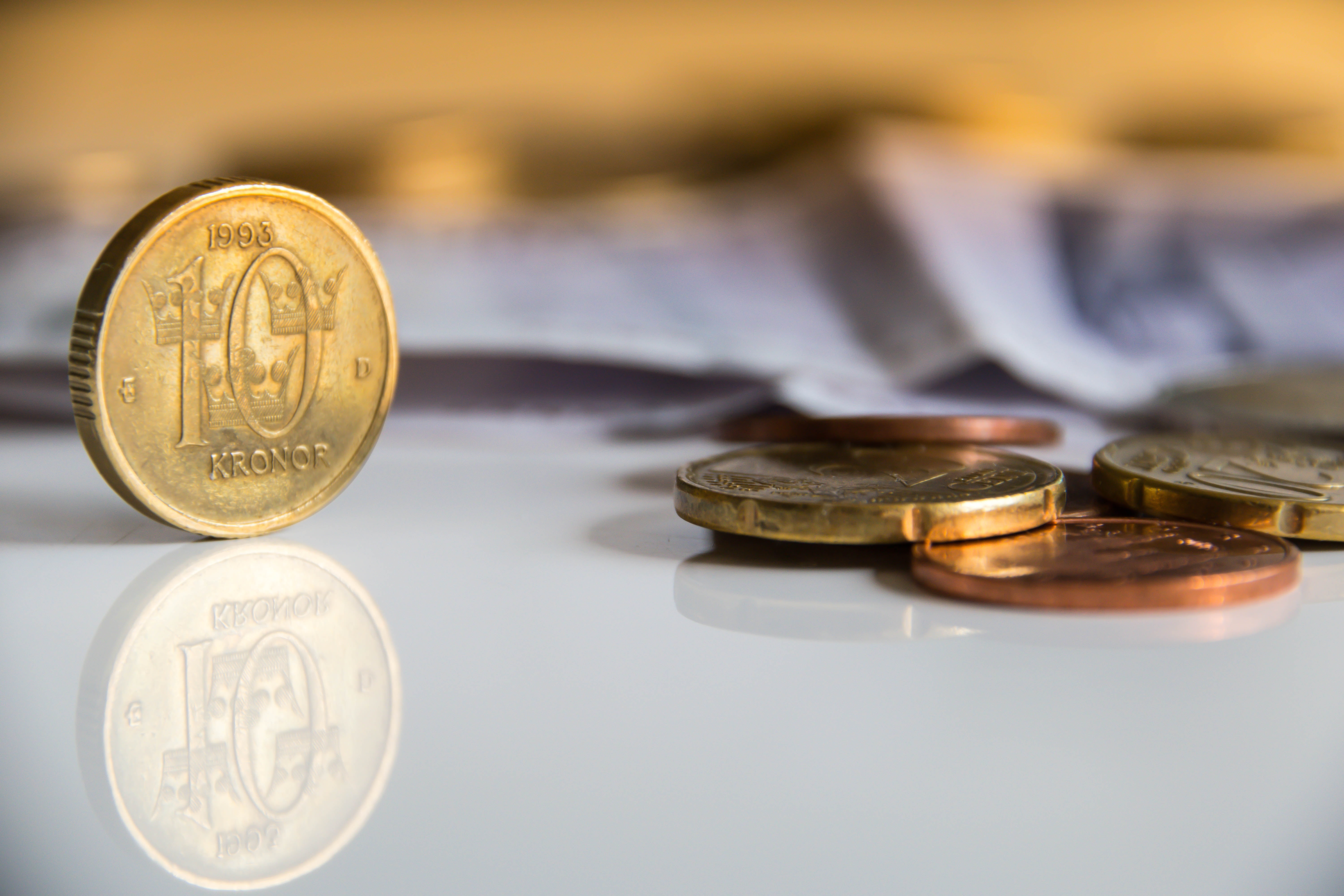 finance, photography, coins, wealth, mynt, business, Skåne län, maria, white, The First Letter, mondays, banking, coin, table, focus, 5K, macro, Money, HD Wallpaper