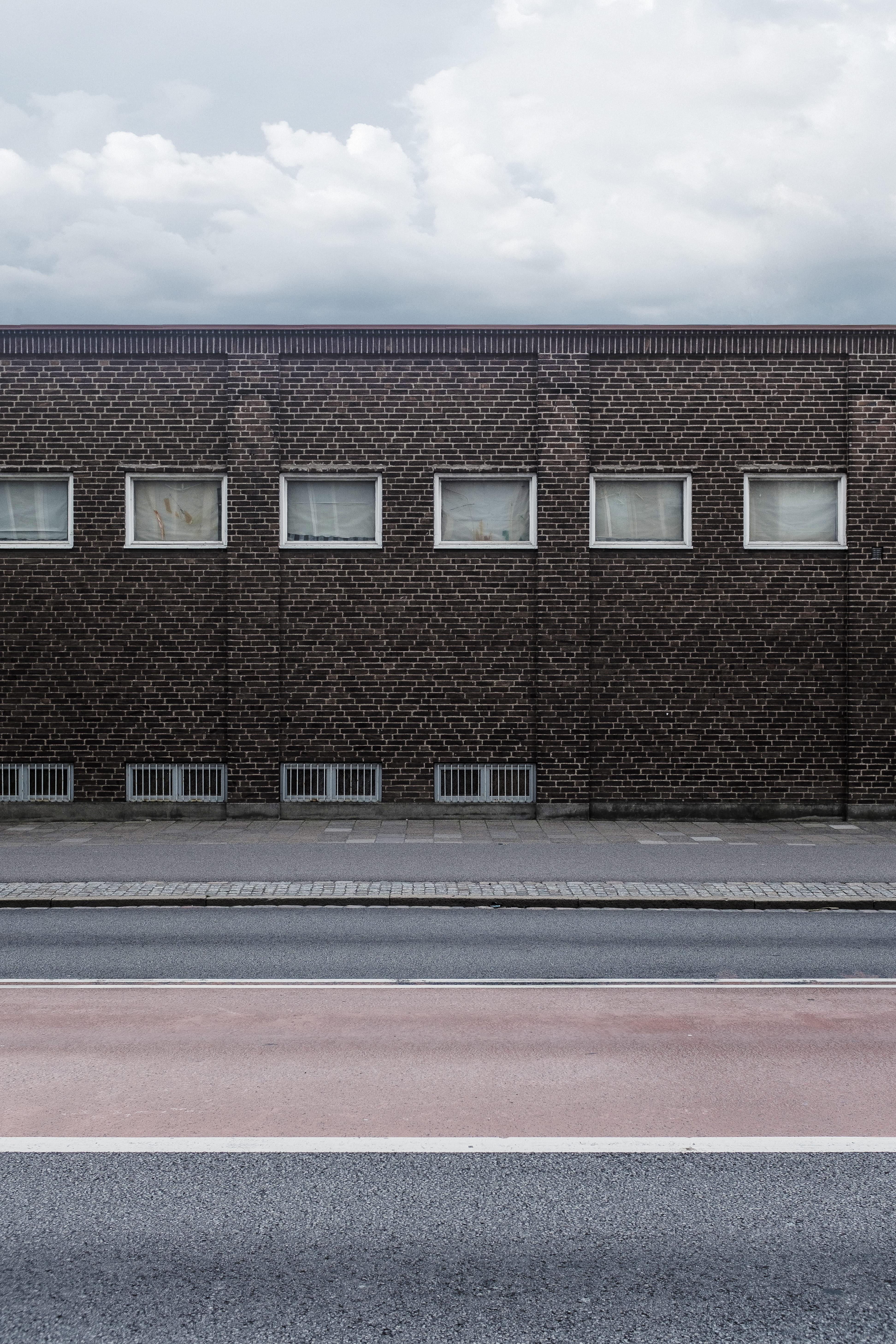 absence, street, architecture, built structure, malmö, no people, industrial, brick wall, road, day, sweden, city, vent, sky, brown, outdoors, asphalt, Phone HD Wallpaper