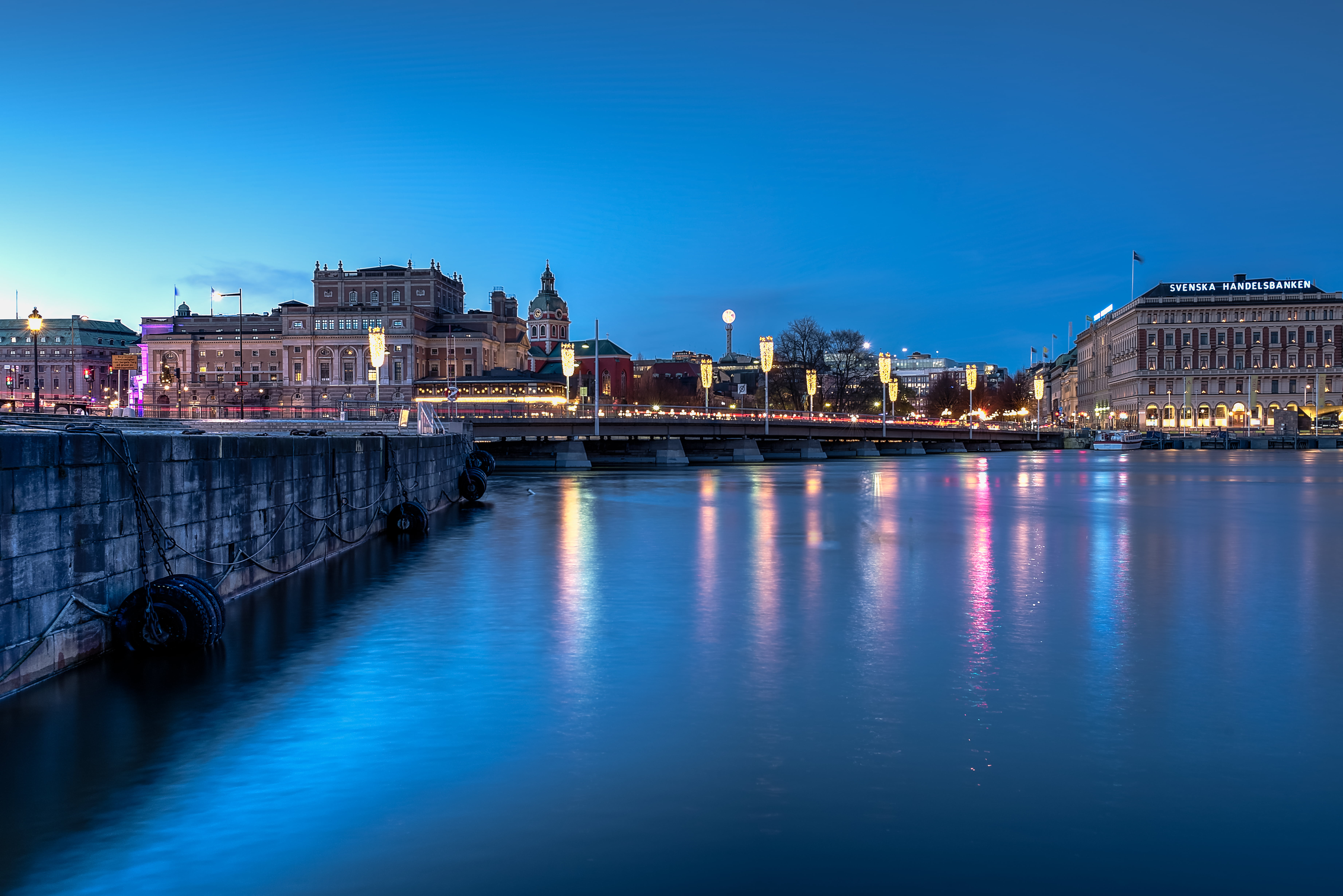 Sweden, Stockholm, river, concrete, gray, water, famous Place, body of water, near, night, dusk, Sunsets, illuminated, bridge - Man Made Structure, architecture, HD Wallpaper