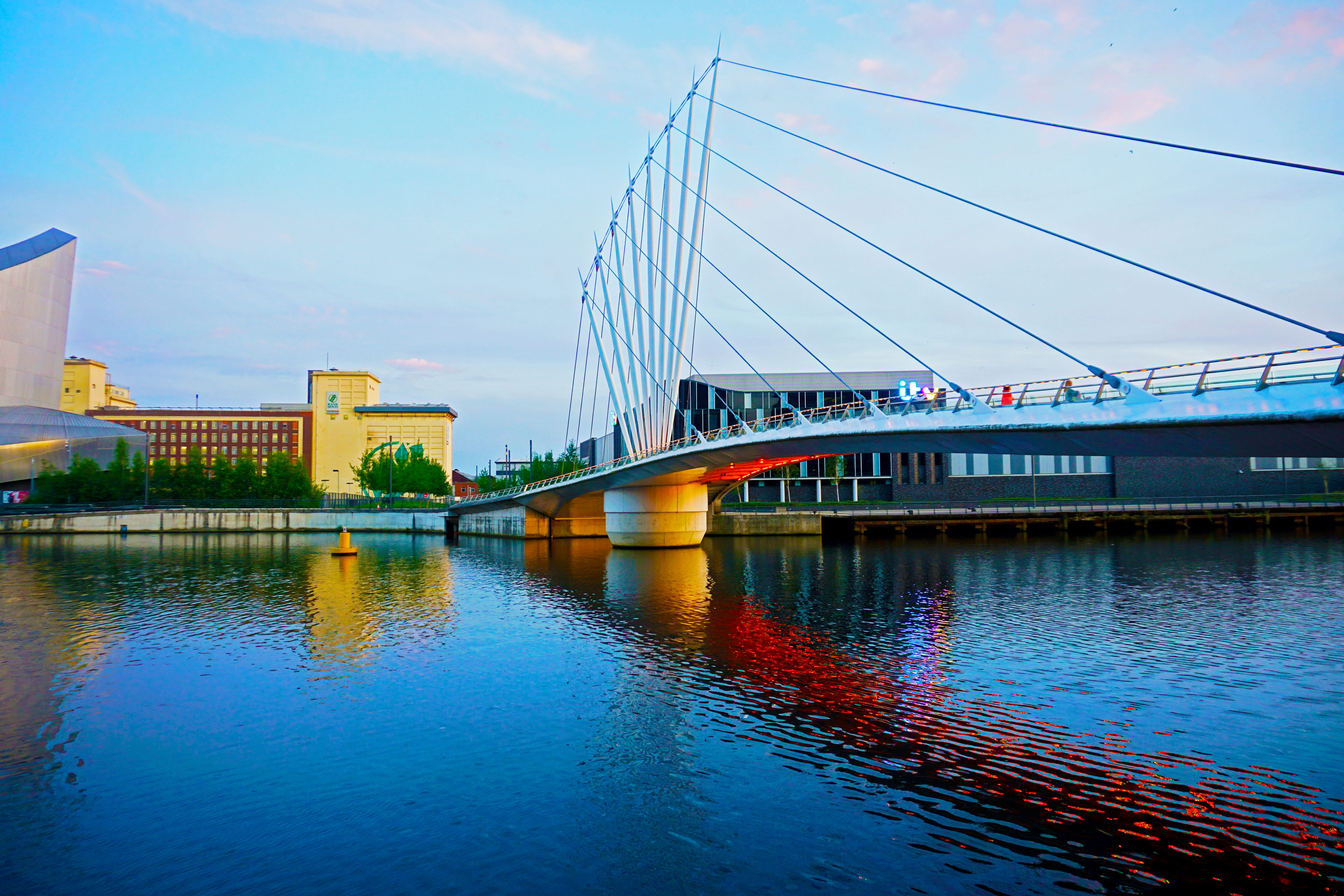 Bridge, water, city, road, architecture, Manchester, bridge - man made structure, bridge, engineering, salford quays, built structure, reflection, pier, HD Wallpaper