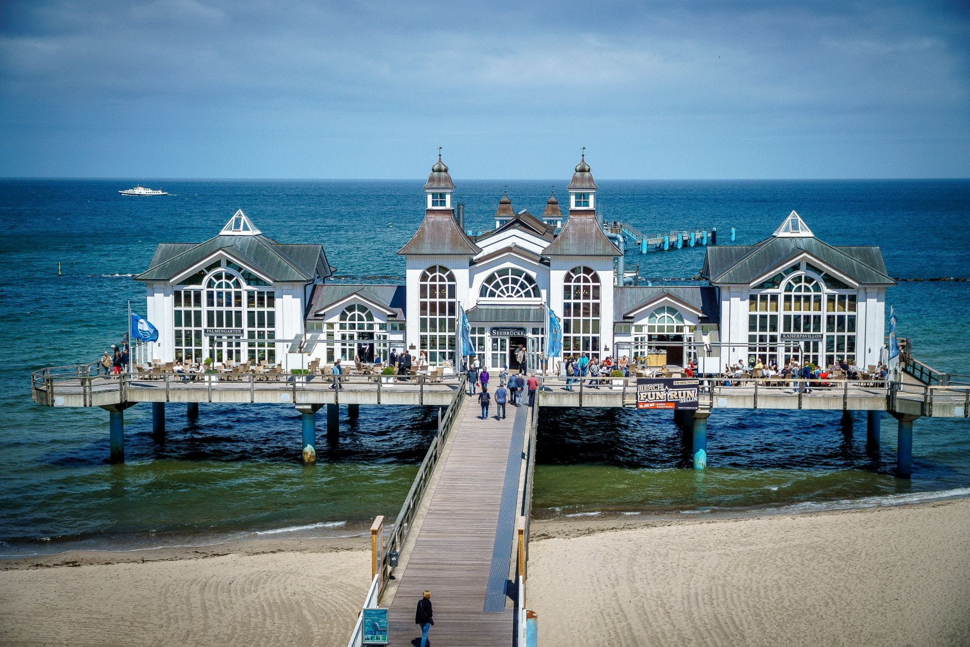 incidental people, sellin, sea bridge, travel destinations, rügen, 1080P, coast, sand, day, rügen island, sky, land, water, seebrücke sellin, sea, baltic sea, HD Wallpaper