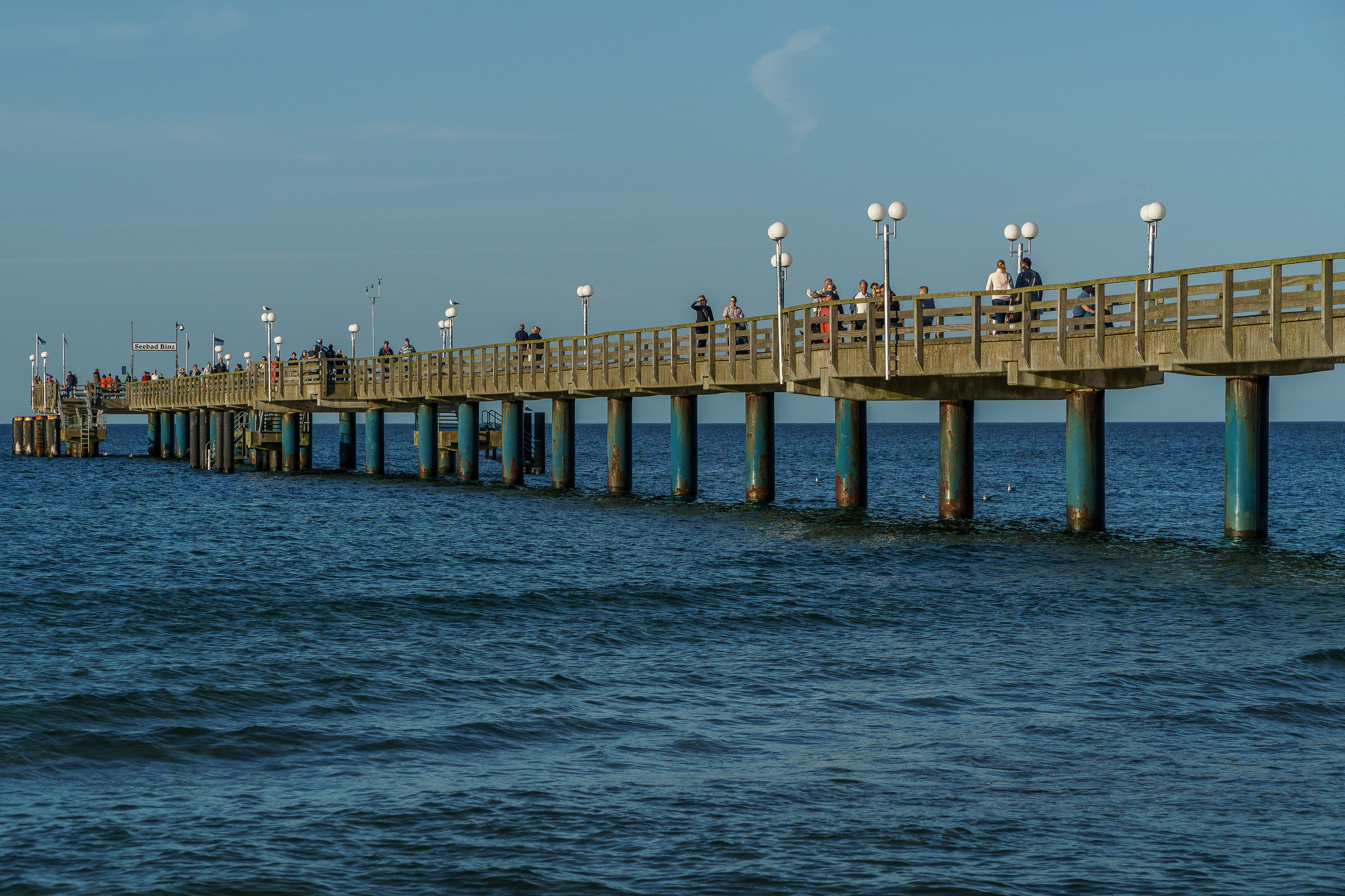 water, large group of people, bridge, mecklenburg western pomerania, baltic sea, bird, transportation, architecture, binz, rügen, waterfront, seaside resort, HD Wallpaper