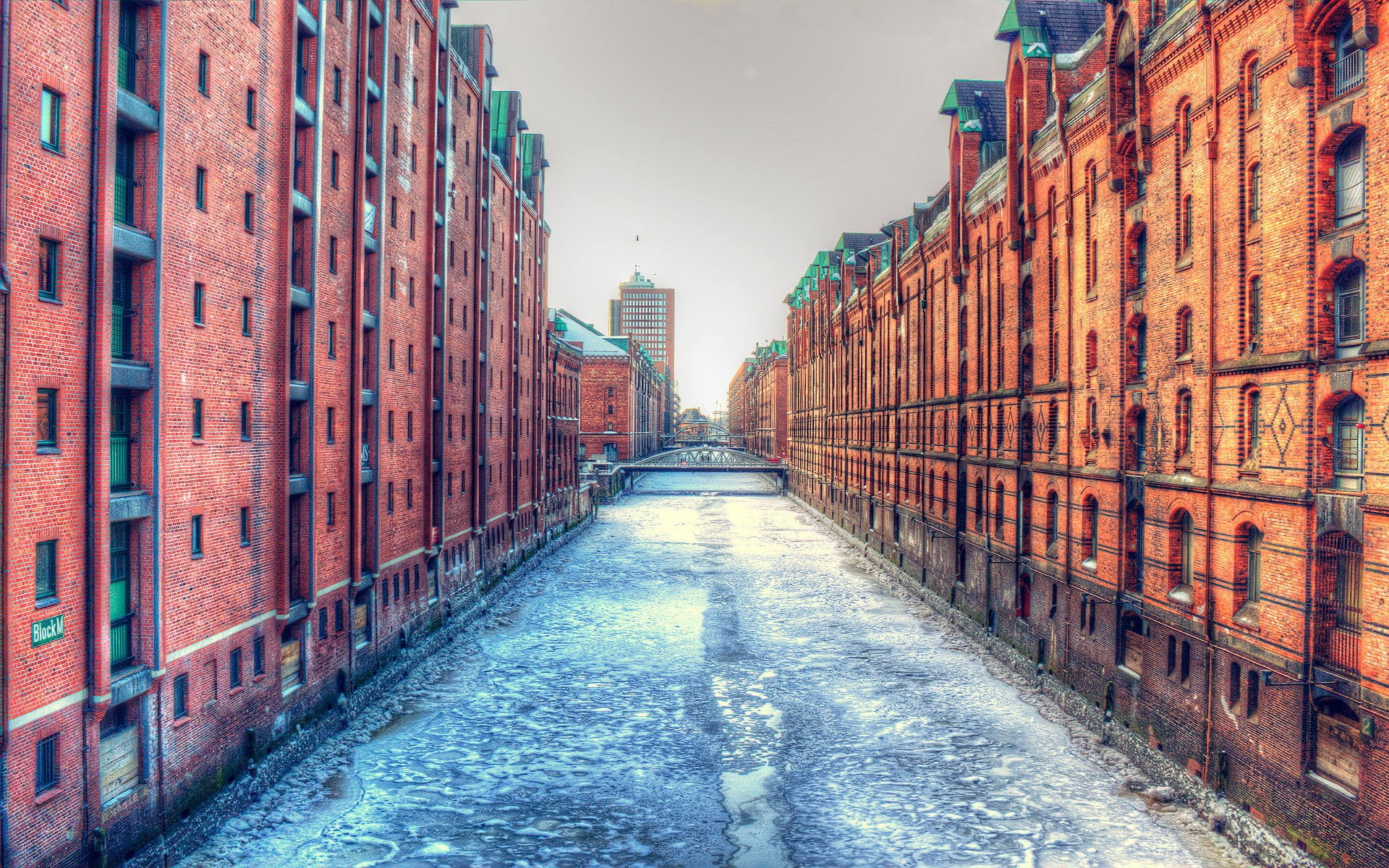 river, HDR, building, bridge, sky, winter, frozen river, Hamburg, cityscape, Germany, dock, old building, ports, ice, bricks, city, architecture, 1080P, HD Wallpaper