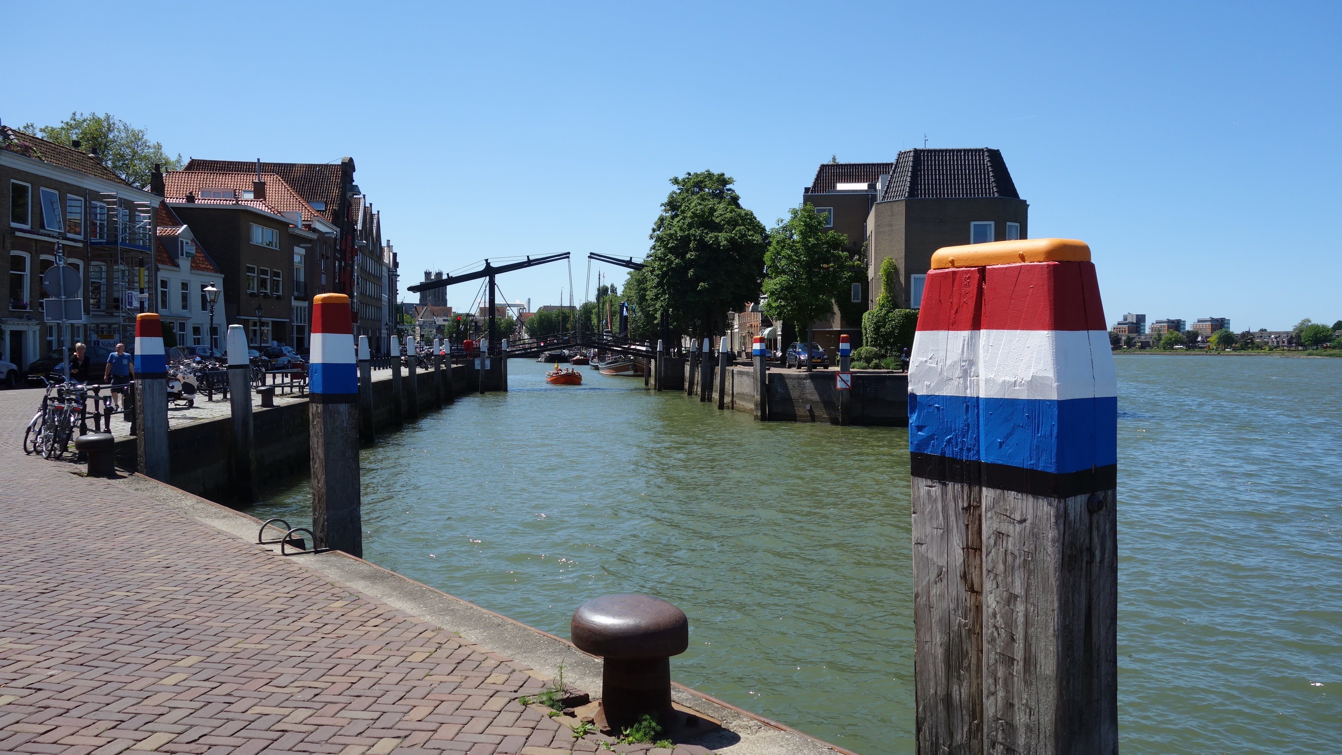 bollard, water, bridge, quay, building, clear sky, 5K, built structure, canal, architecture, no people, city, street, boating, cityscape, sky, three color, HD Wallpaper