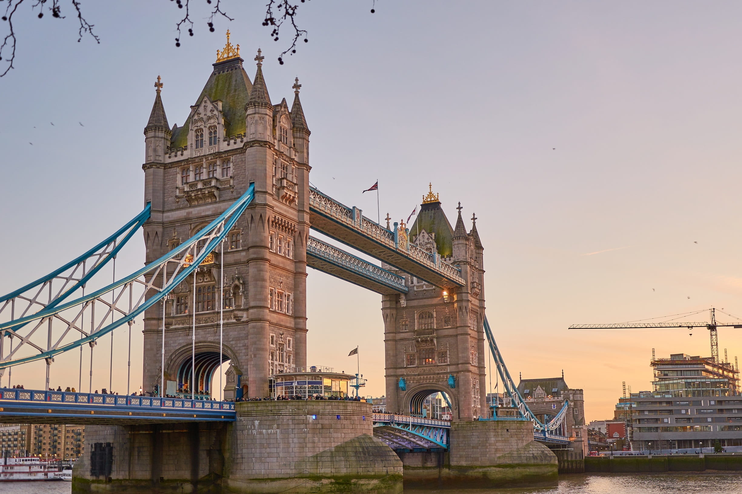 steel, metal, 1080P, sightseeing, London, outdoors, Places Of Interest, no people, afterglow, passers by, landmark, london - England, travel Destinations, HD Wallpaper
