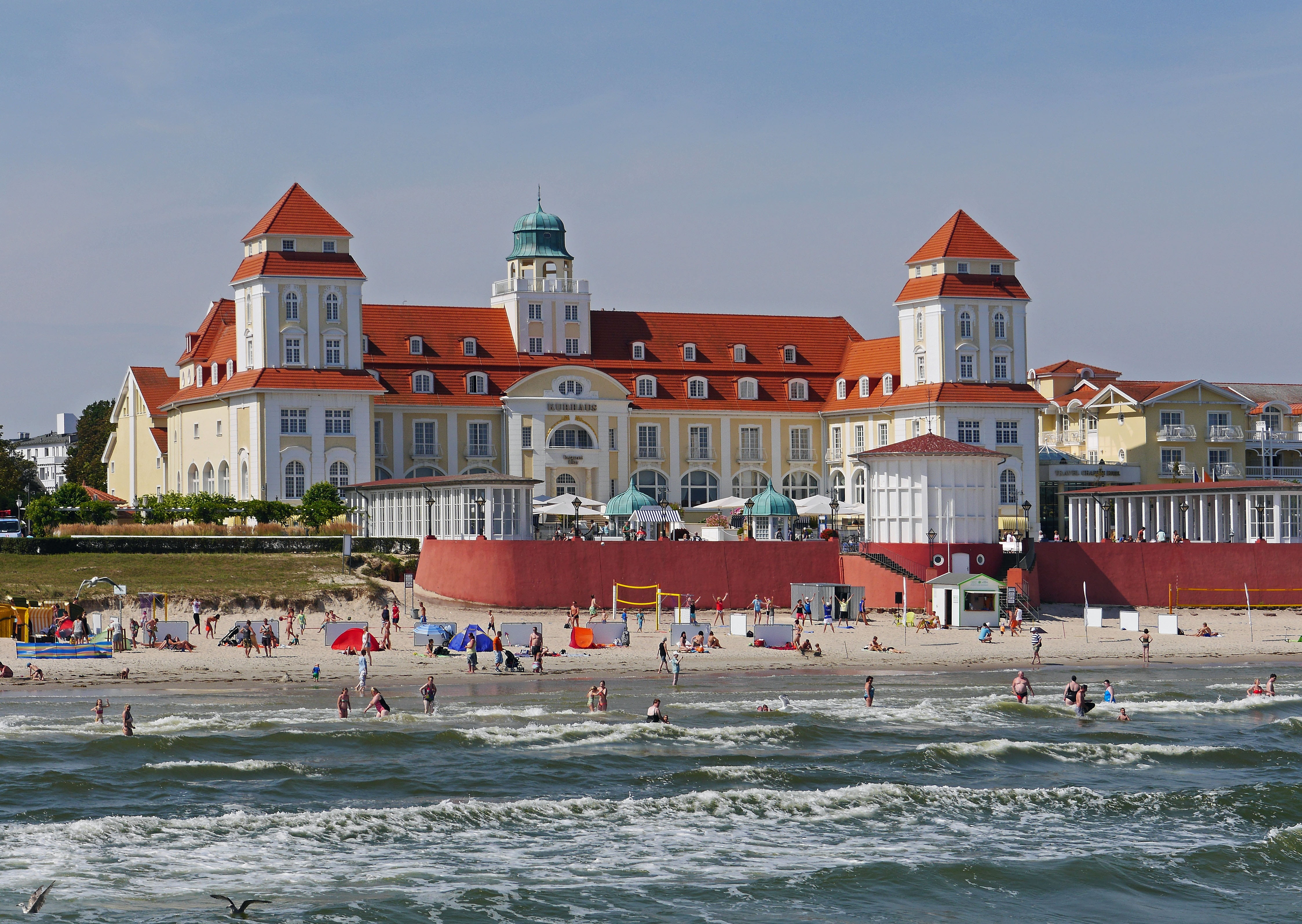 large group of people, baltic sea, day, real people, group of people, transportation, building exterior, binz, rügen island, canal, swim, island, tourism, HD Wallpaper