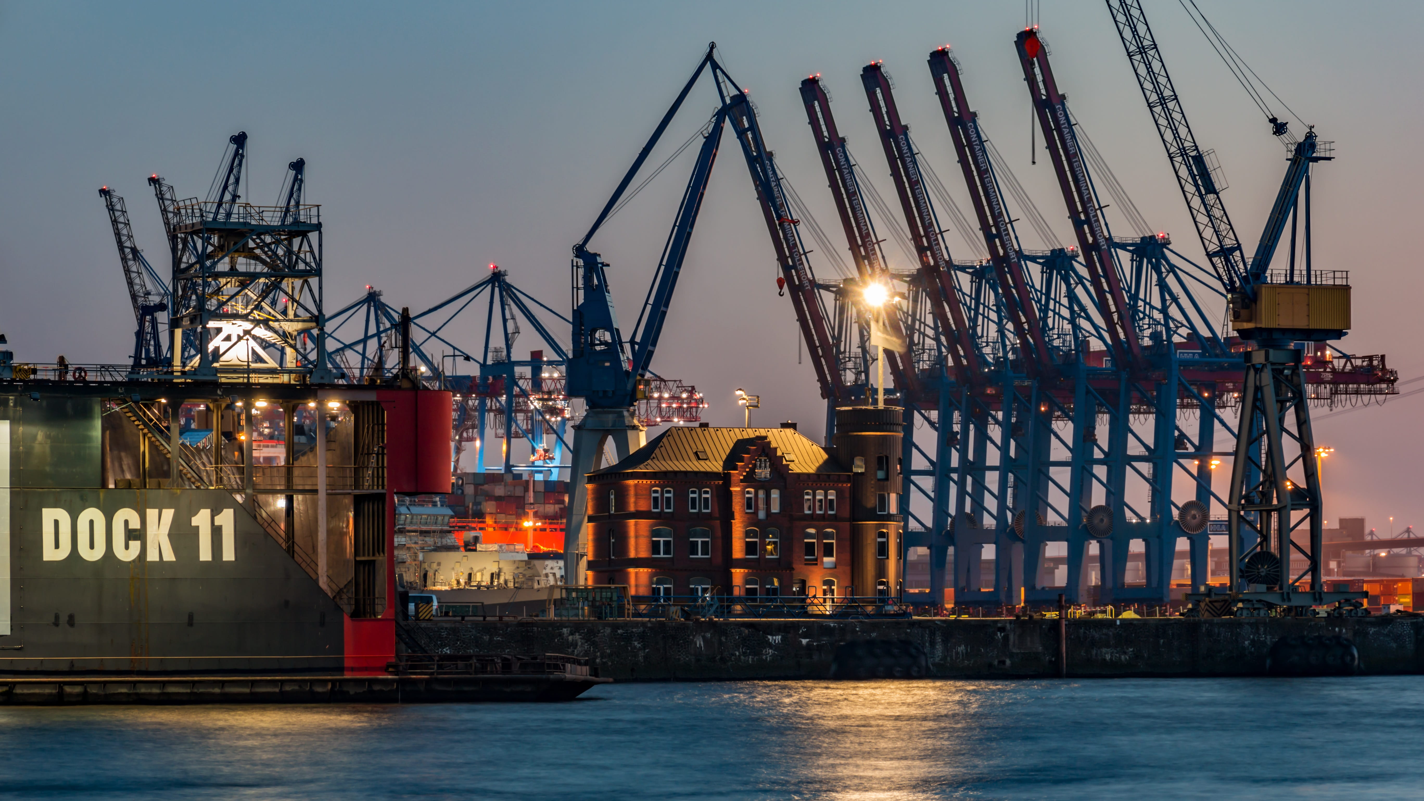 pier, lights, evening, sea, elbe, transportation, hamburg, no people, industry, germany, nautical vessel, cargo container, container ship, shipping, hanseatic city, HD Wallpaper