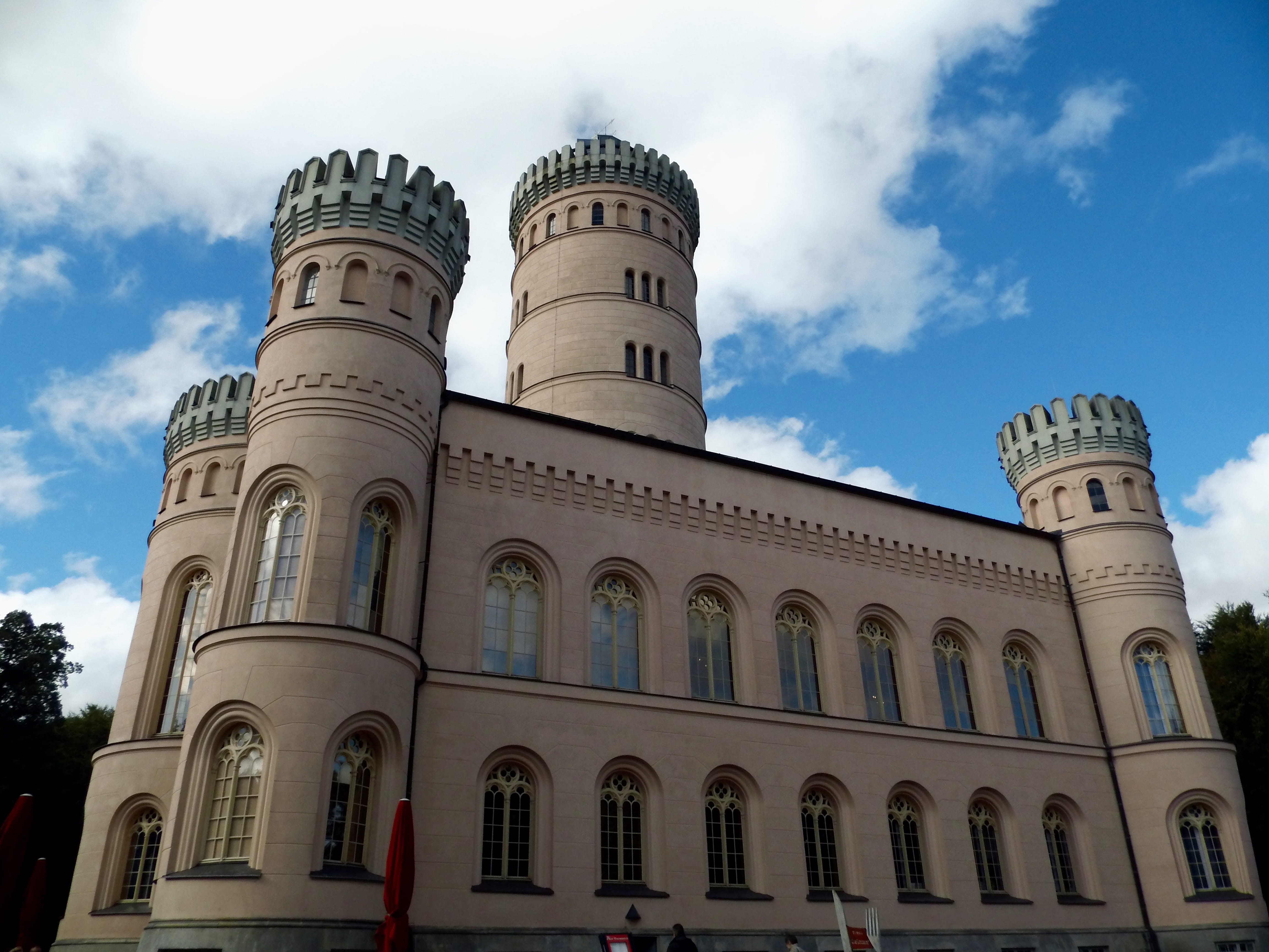 travel, no people, seaside resort, tourism, 4K, the past, rügen, built structure, history, religion, vacations, arch, low angle view, cloud - sky, castle, HD Wallpaper