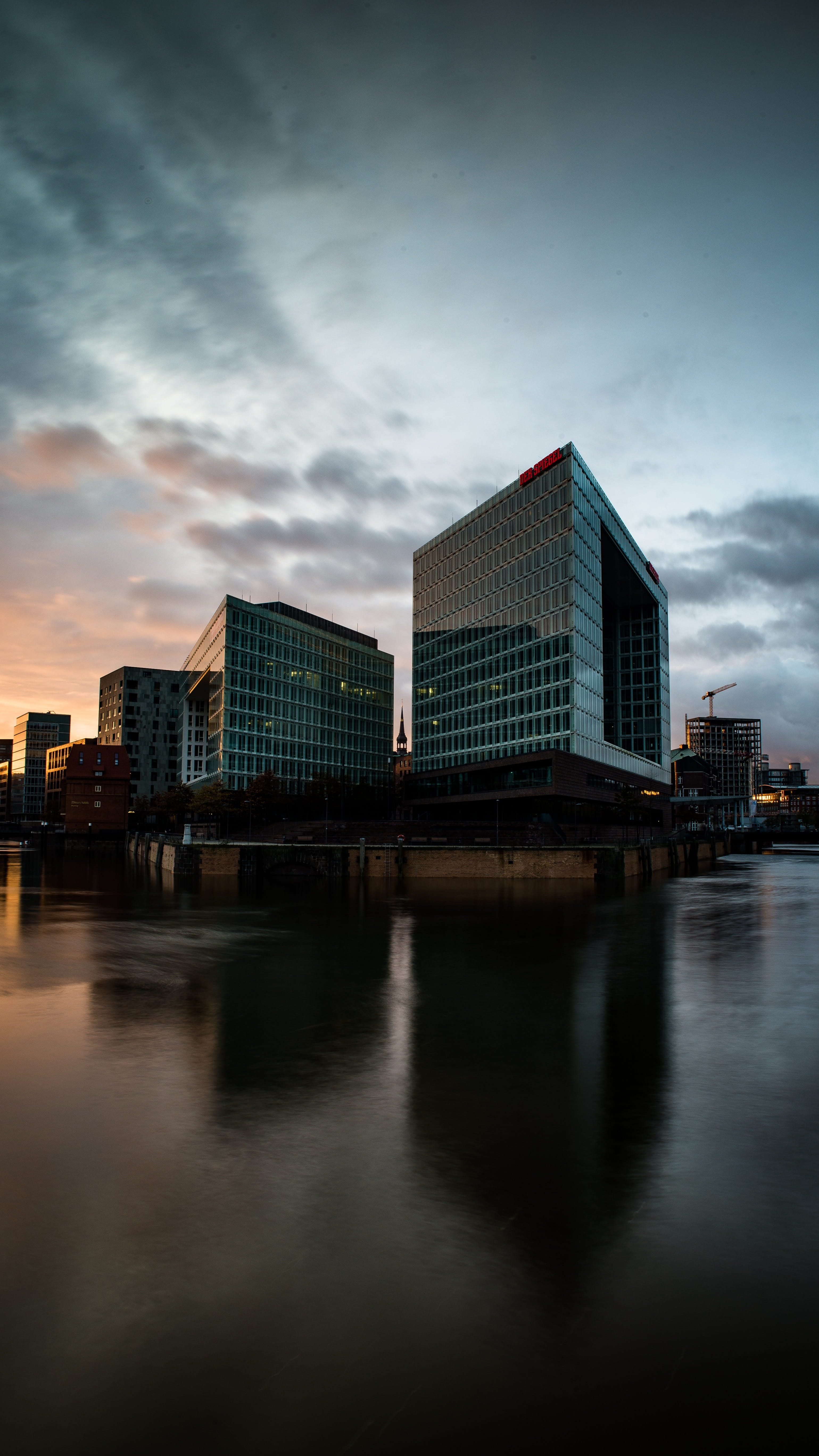 built structure, mirror, office building exterior, dusk, europe, office, reflection, cityscape, twilight, lighting, sky, window, germany, elbe, building, Phone HD Wallpaper