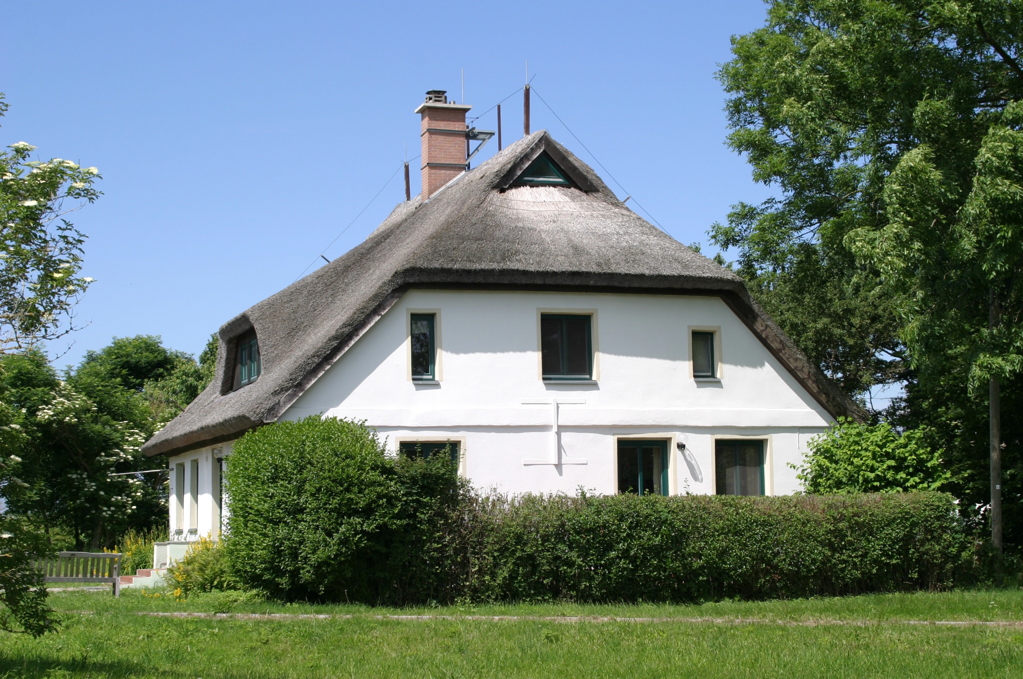 building exterior, day, window, tree, grass, belief, green color, growth, baltic sea, no people, home, tradition, building, 1080P, religion, architecture, HD Wallpaper