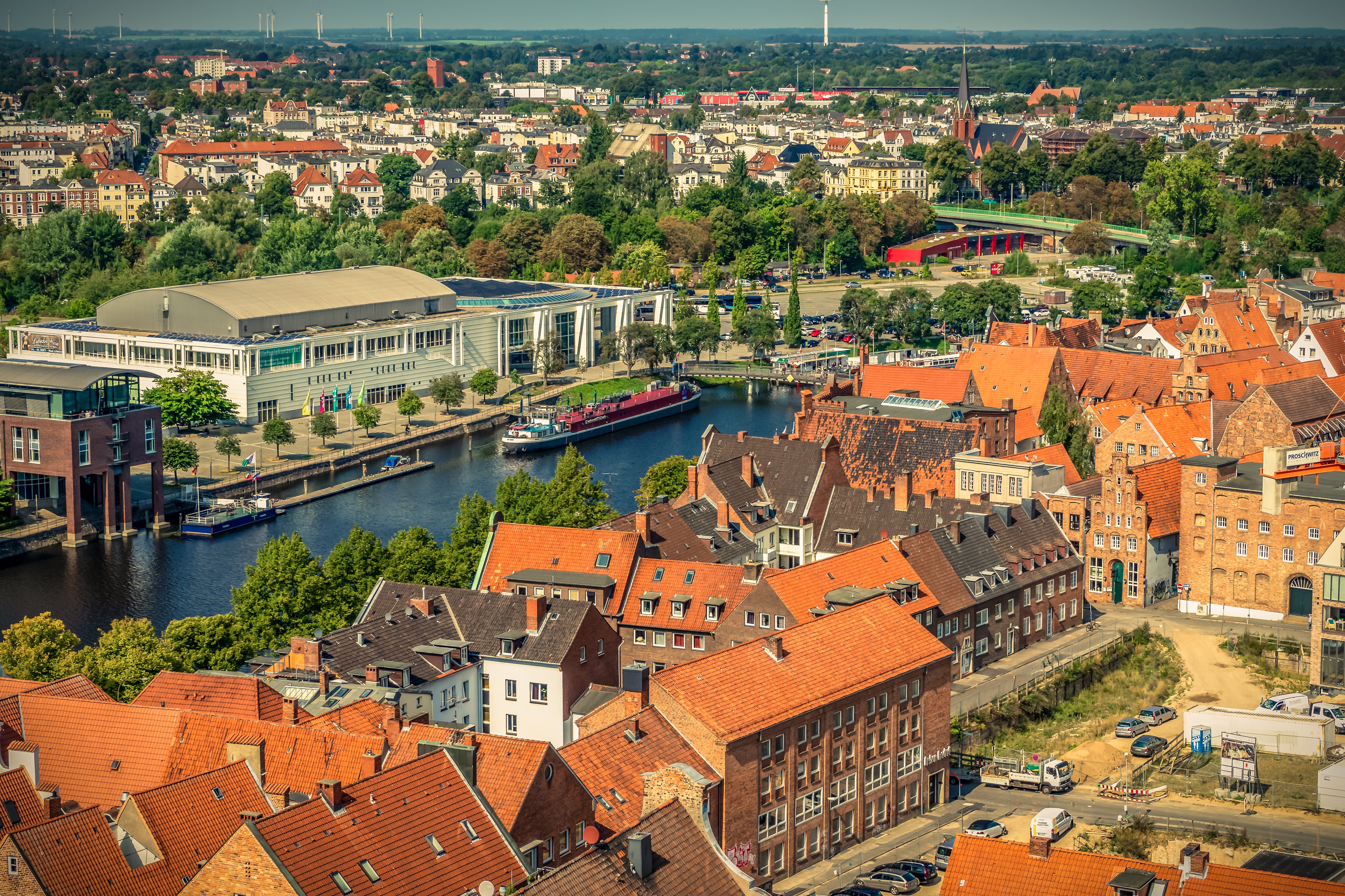 nature, aerial view, day, town, germany, 5K, building exterior, built structure, community, crowded, lübeck, downtown, residential district, river, landscape, HD Wallpaper