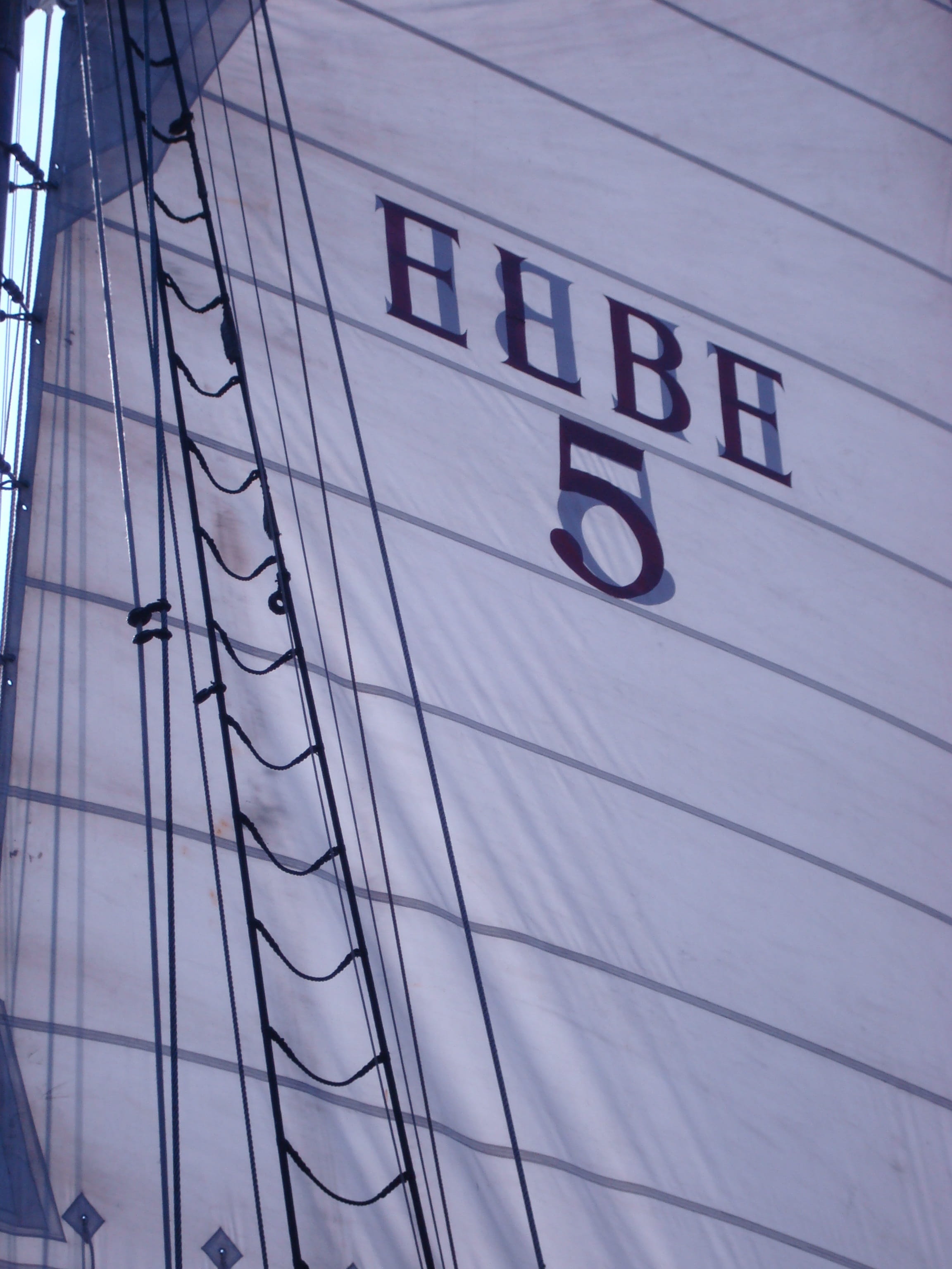 architecture, day, sea, outdoors, text, city, water, built structure, hanseatic league, close-up, no people, boot, western script, Elbe, pattern, canvas, Phone HD Wallpaper