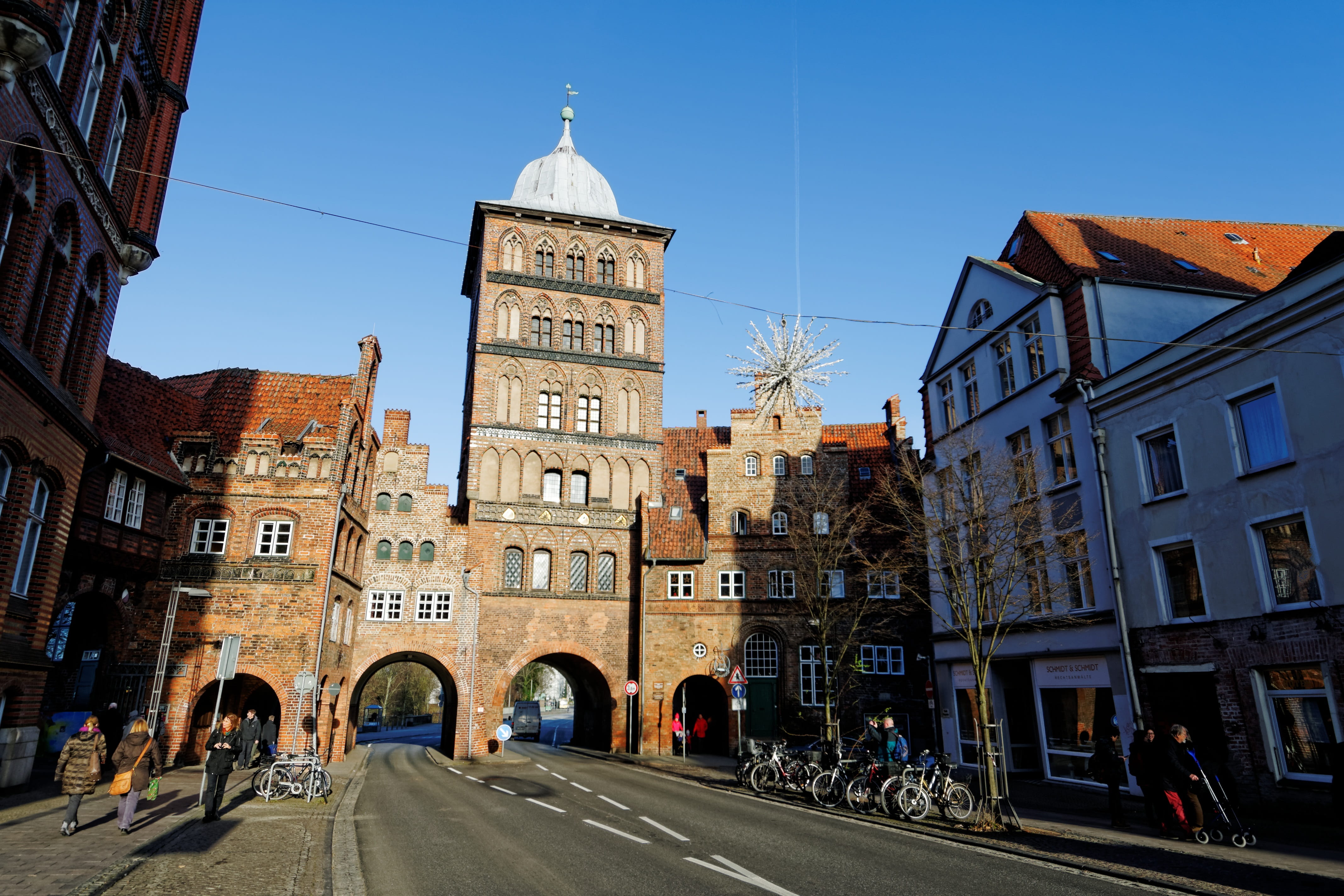 street, mode of transportation, building, transportation, hanseatic city, sky, downtown, architecture, travel, building exterior, blue, landmark, old town, HD Wallpaper
