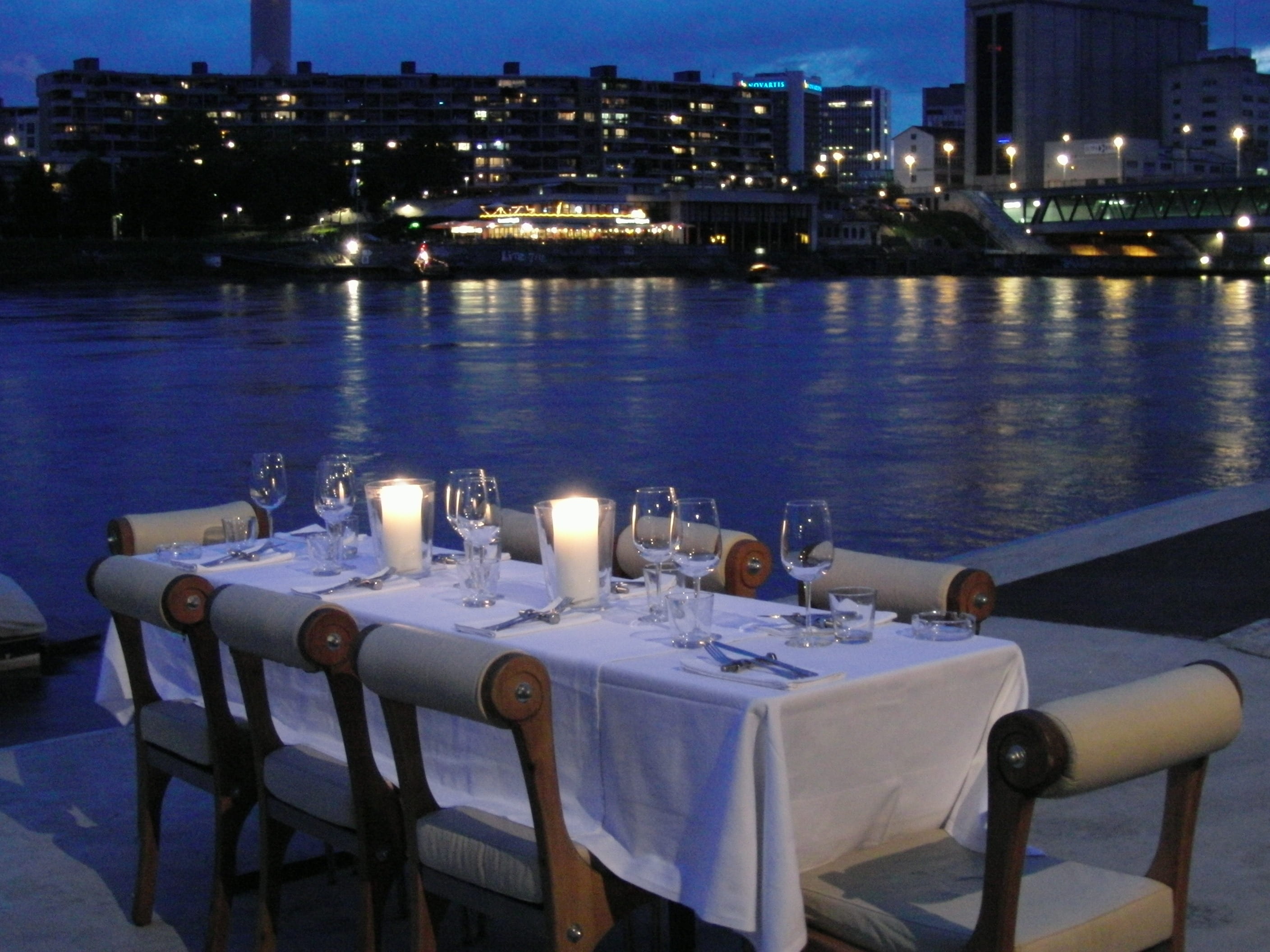 city, setting, food and drink, sky, luxury, building exterior, invitation, building, table, dusk, rectangular, brown, no people, river, water, white, office building exterior, HD Wallpaper