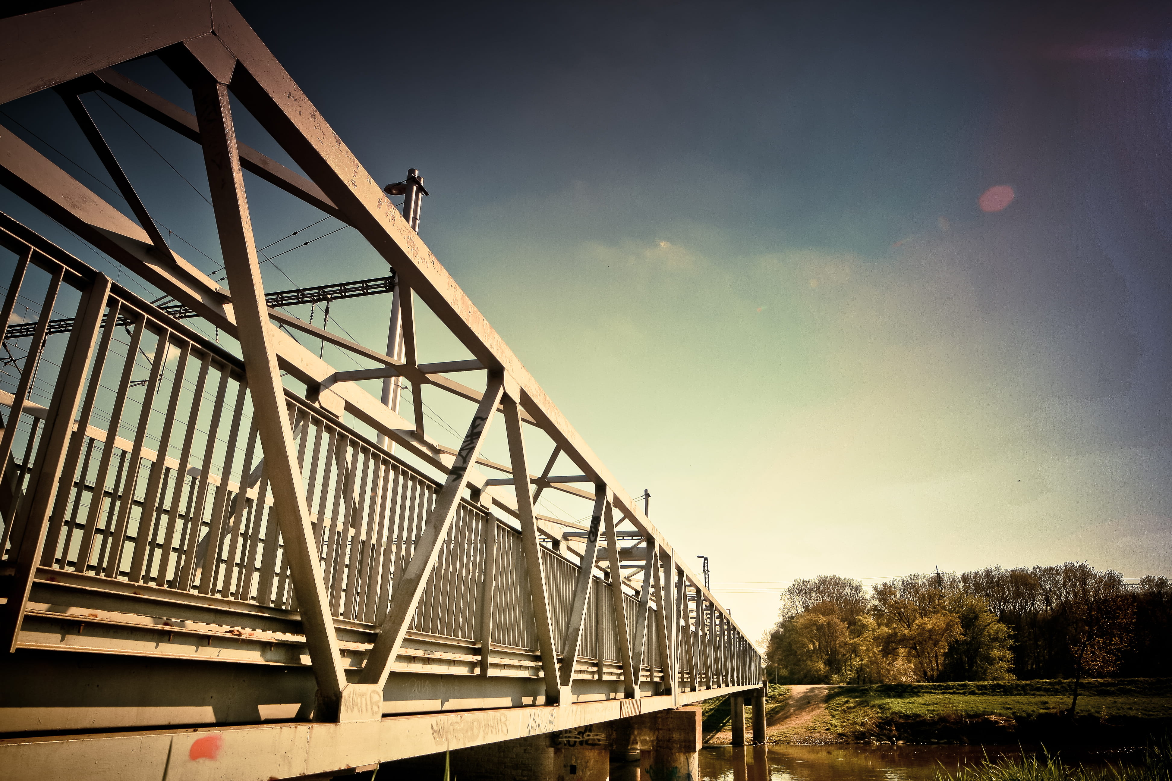 architecture, cloud - sky, outdoors, no people, water, arts culture and entertainment, steel, bridge, connection, day, nature, amusement park ride, river, HD Wallpaper