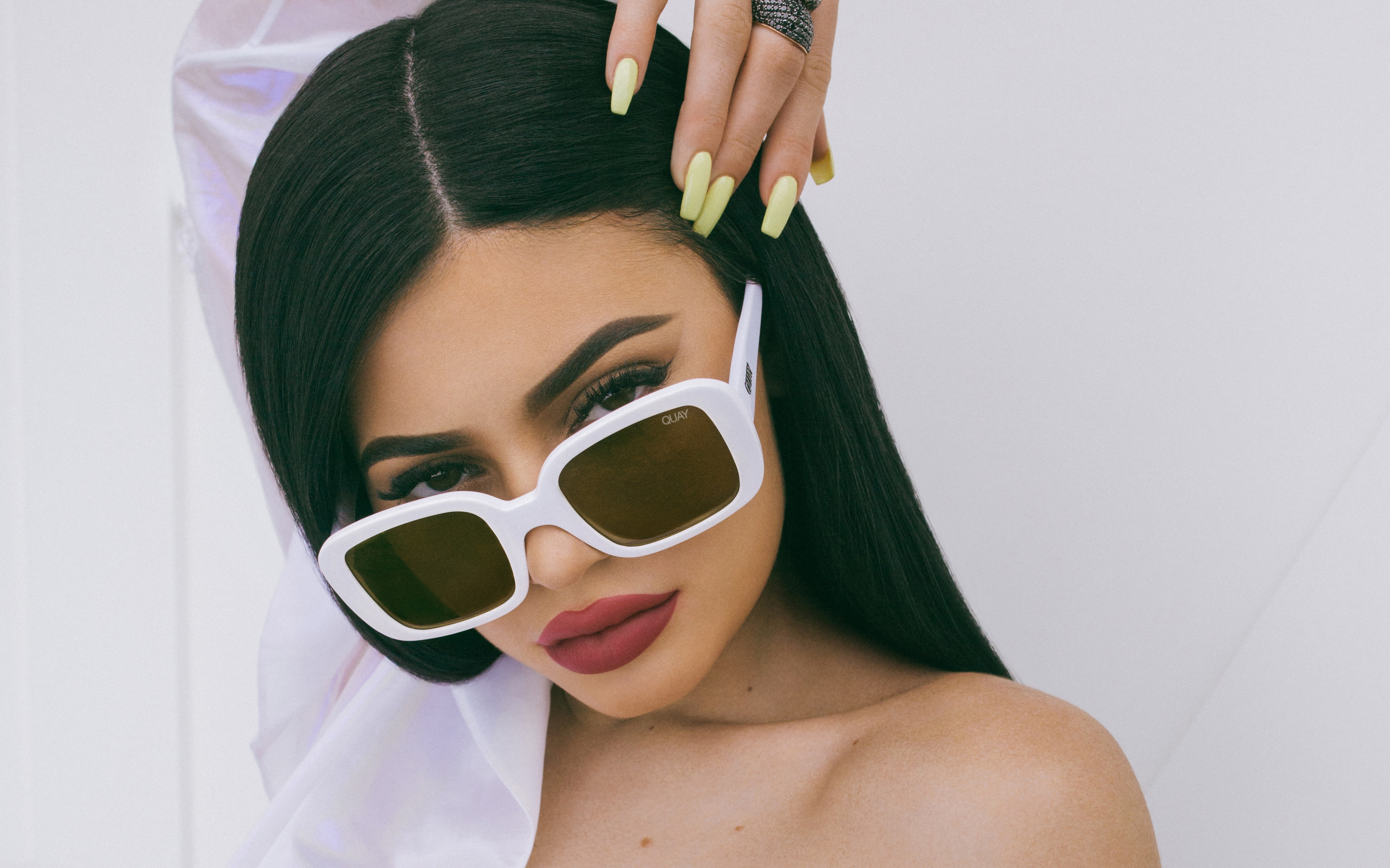 Kylie, hairstyle, Jenner, headshot, real people, leisure activity, young adult, make-up, young women, human face, human body part, fashion, Quay, beauty, HD Wallpaper