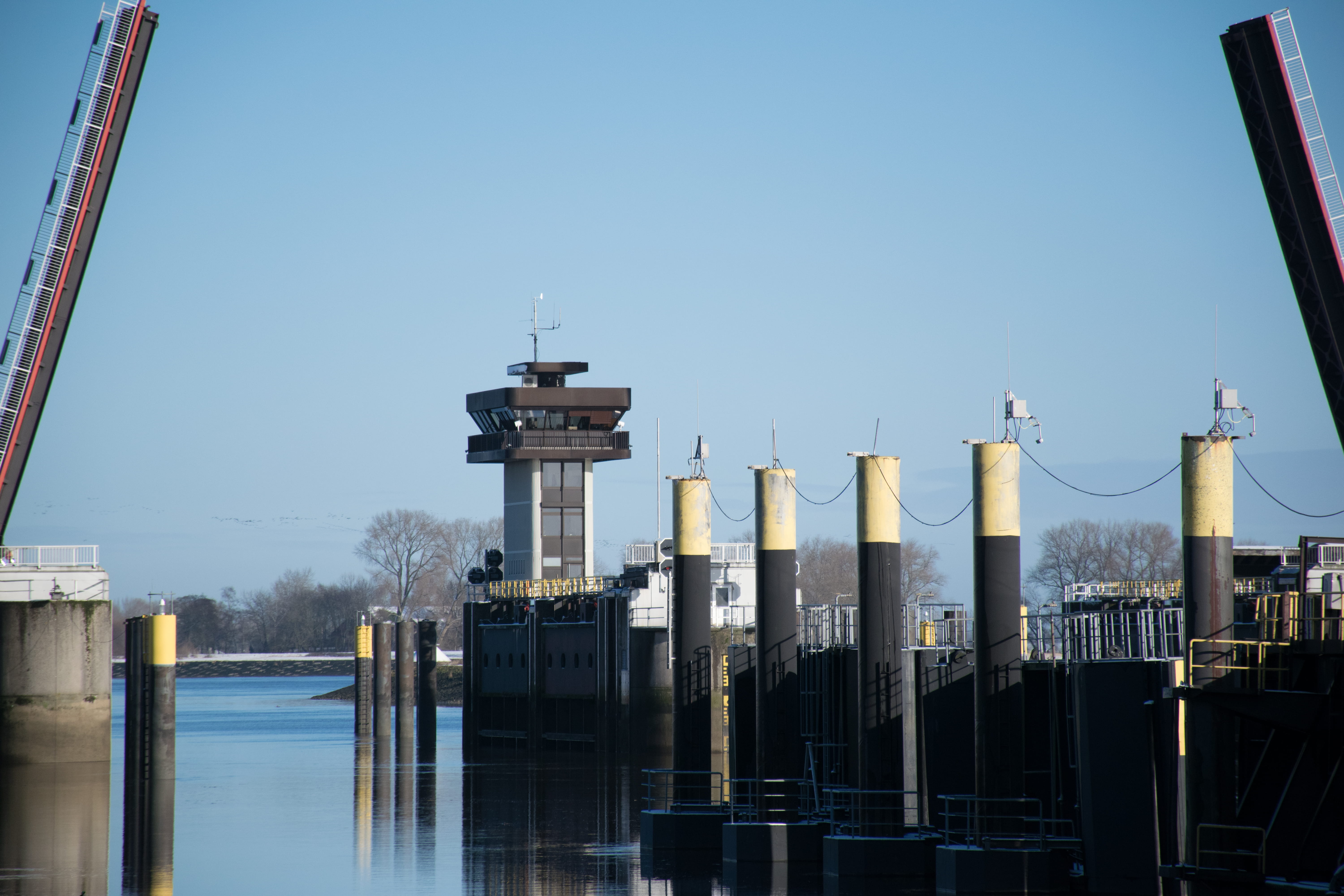 5K, reflection, sky, pier, building exterior, blue, no people, smoke stack, barrage, industry, nature, factory, built structure, waterfront, copy space, HD Wallpaper