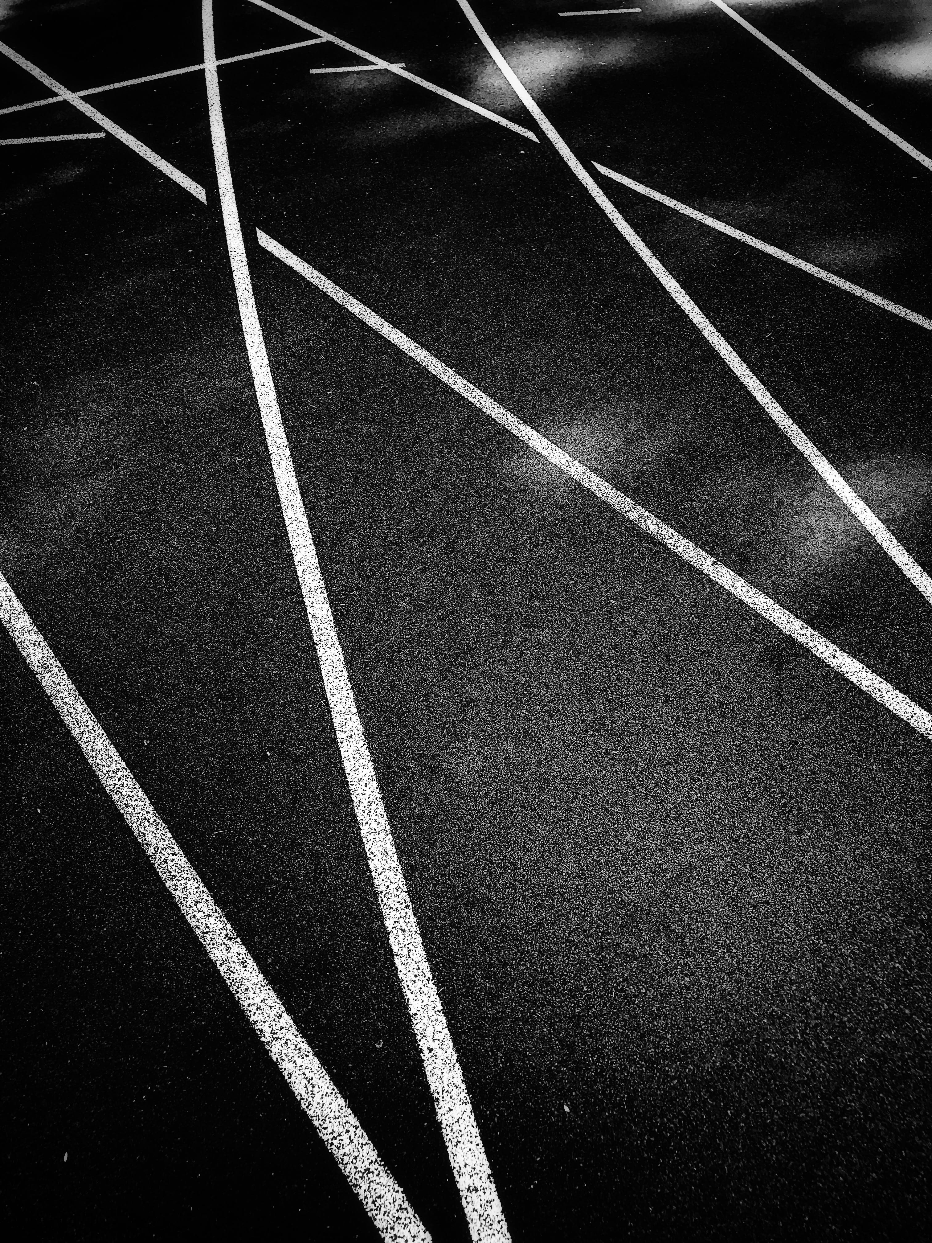 track, run, black, aquachara, marking, track and field, full frame, high angle view, backgrounds, ground, mark, day, competitive sport, outdoors, pattern, Phone HD Wallpaper