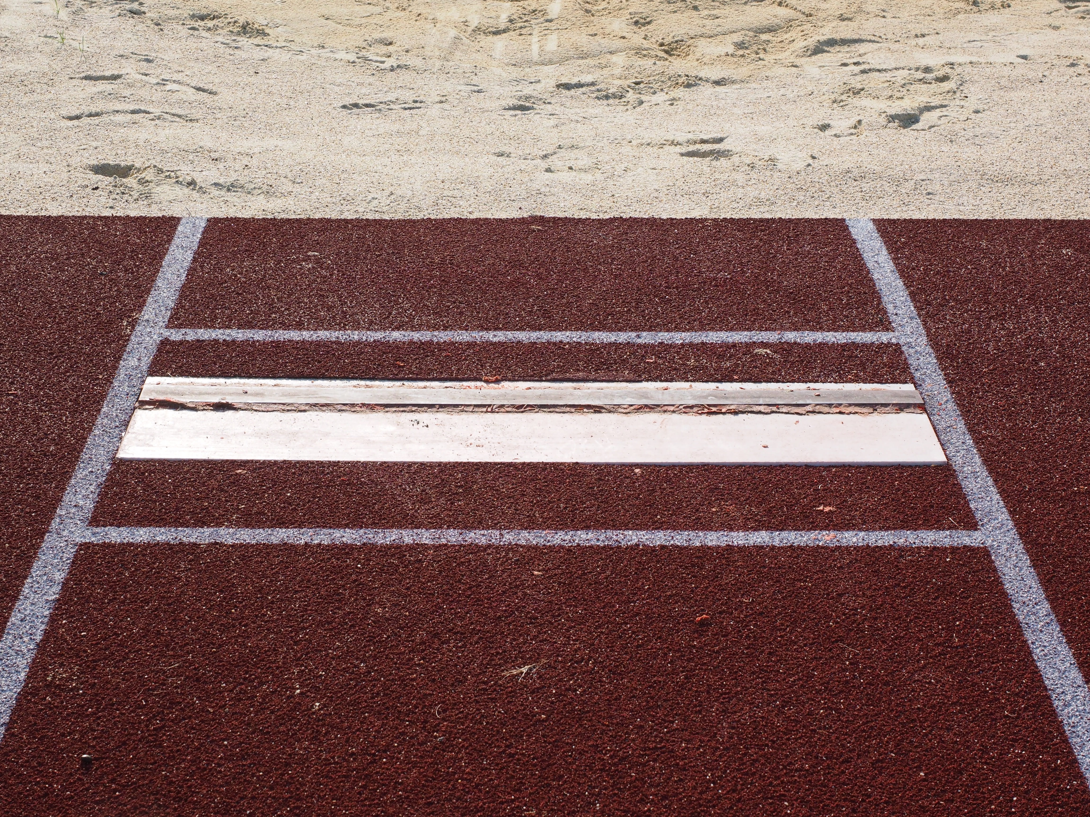 sports ground, brown, day, mark, road, sport, running track, bless you, high, single line, fast, training, competition, fitness, absence, Sand, athletics, HD Wallpaper
