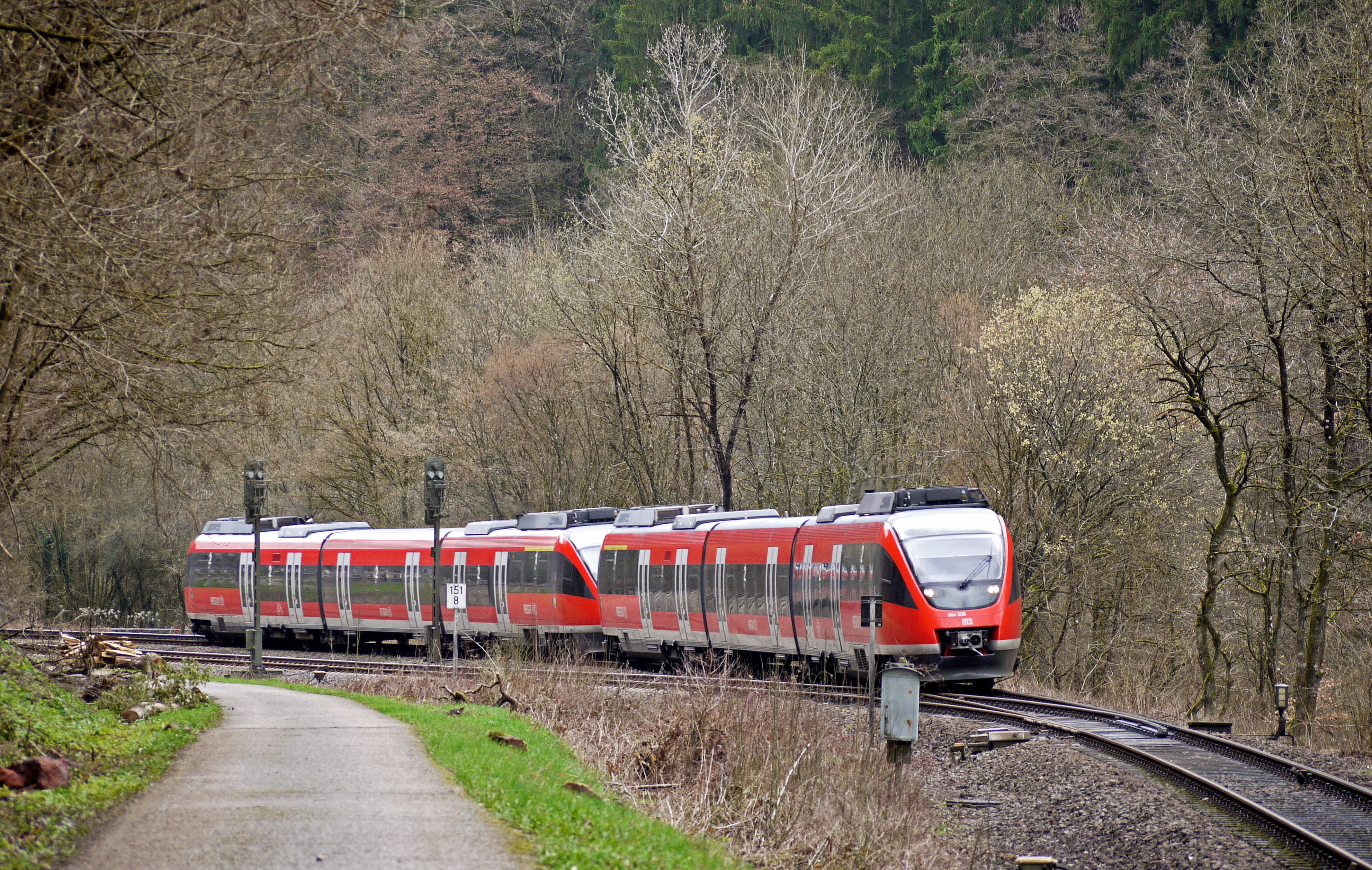 diesel-electric, track phone, business, railroad car, early spring, signals, trier - cologne, br 644, tree, br644, on the move, tracks, kylltal, transportation, HD Wallpaper