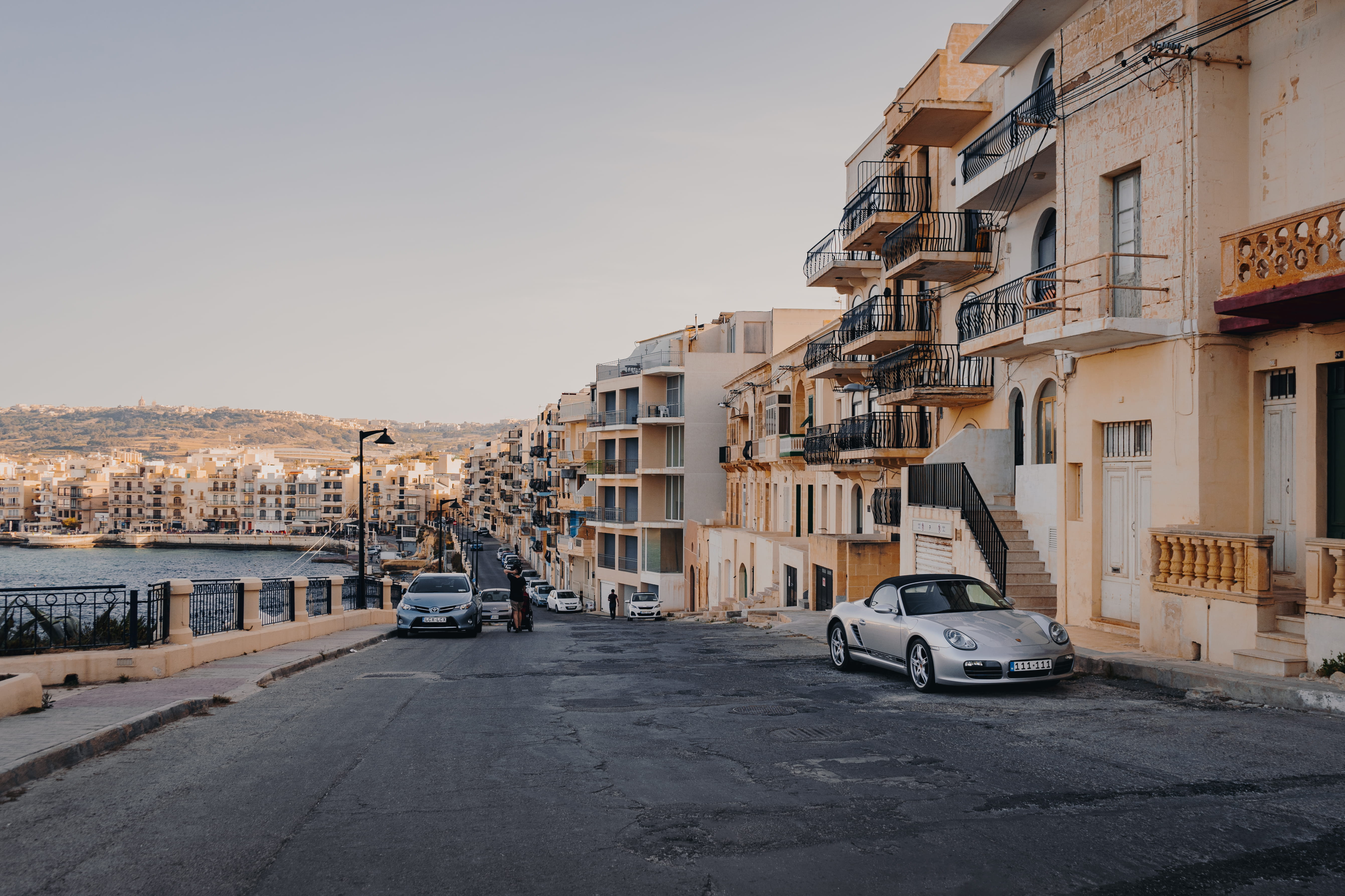 parking, travel, sea, sunset, travel Destinations, famous Place, sky, vacations, italy, building, city, road, narrow, people, bay, street, residential District, HD Wallpaper