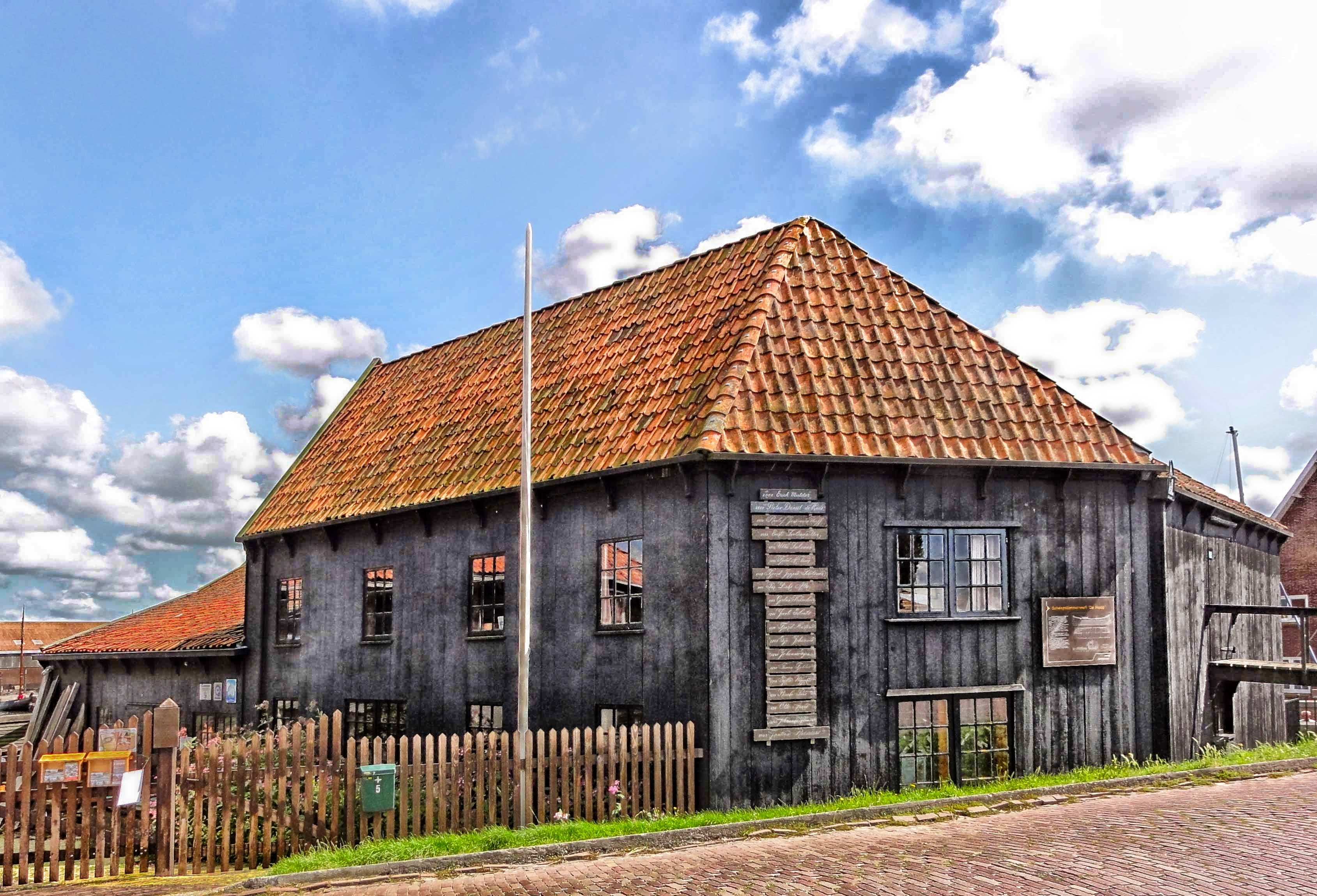 history, vintage, home, residential district, sky, houses, agriculture, family, wood, bricks, built structure, road, destroyed, roof tile, day, barn, agricultural building, HD Wallpaper