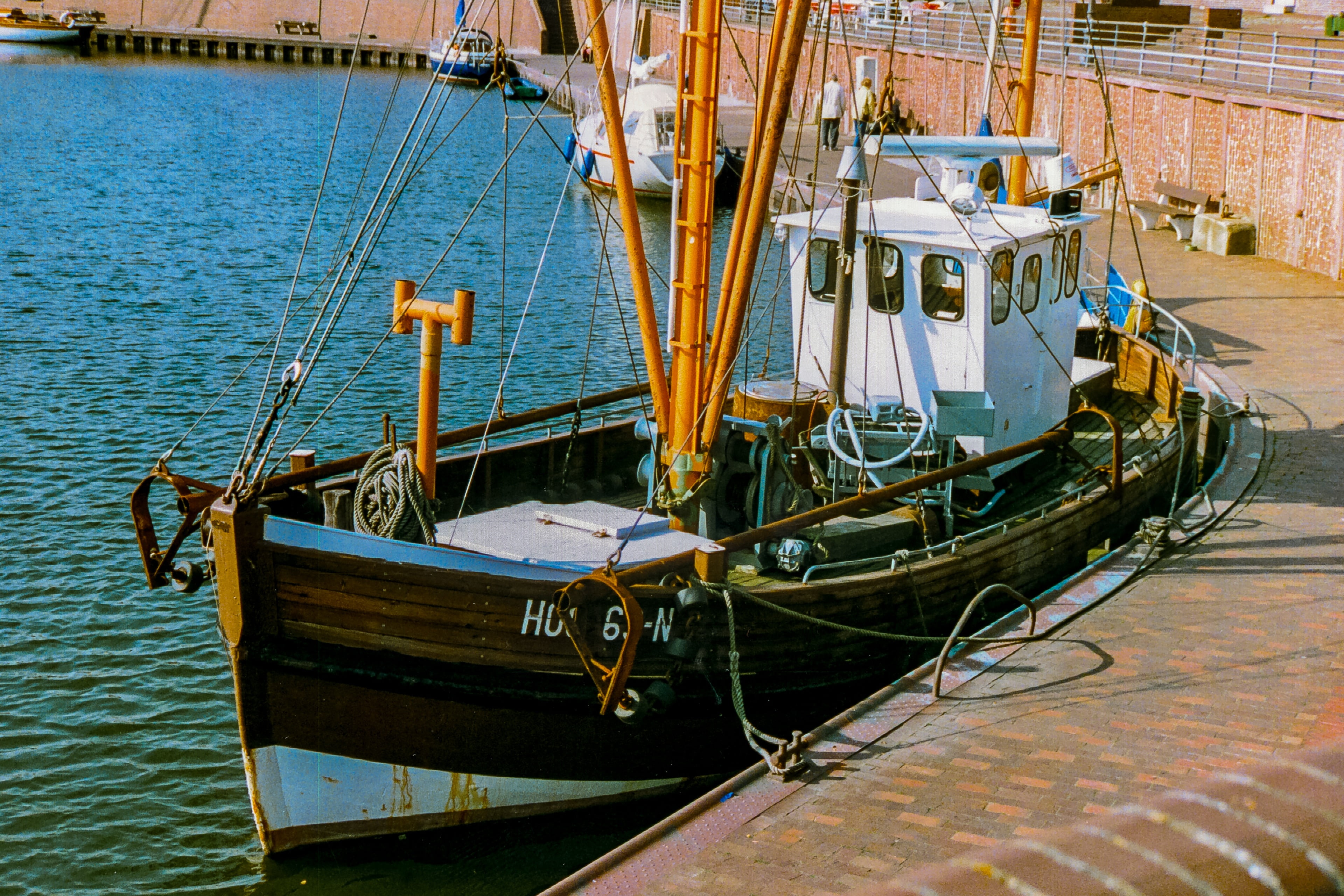 trawler, pole, pier, 4K, transportation, coast, sailboat, outdoors, port, boat, anchored, northern, nature, nautical vessel, rope, harbor, fishing boat, HD Wallpaper