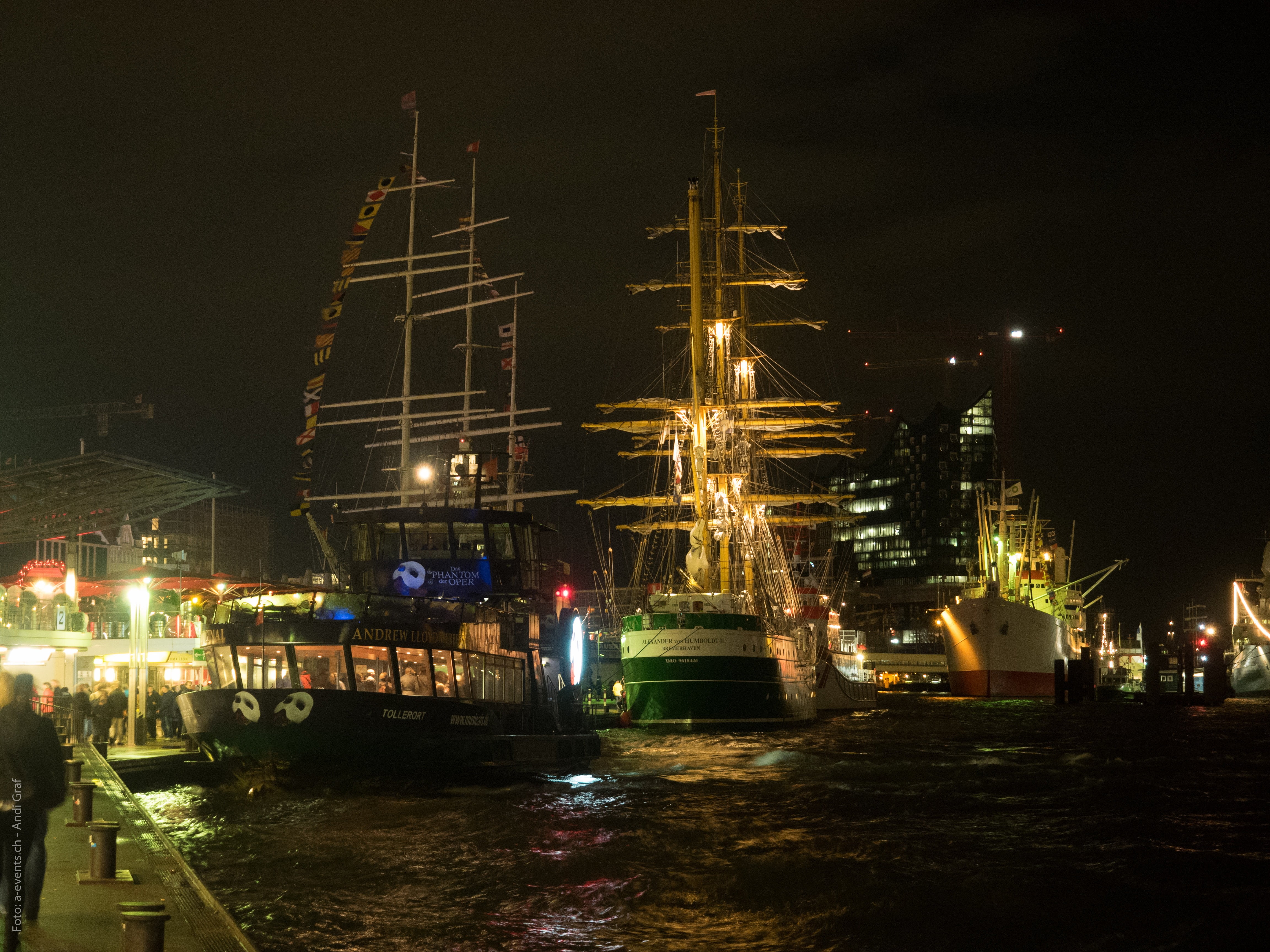 illuminated, reflection, port, outdoors, architecture, hamburg, water, sky, lighting equipment, sail, night, transportation, waterfront, sea, alexander, HD Wallpaper