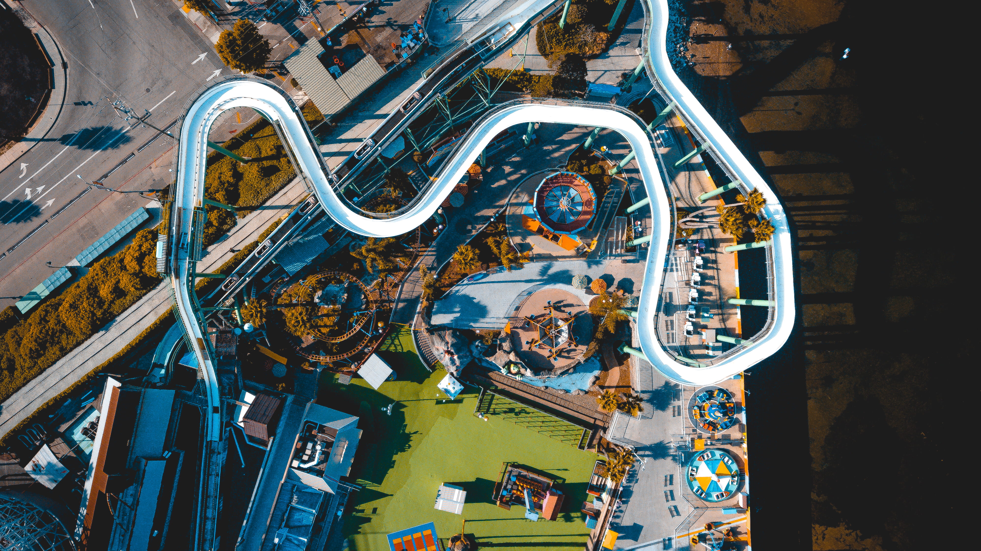 building exterior, photo, 4K, park, hd background, theme park, waterslide, water park, drone, santa cruz, water, fairground, architecture, pool, hd, HD Wallpaper