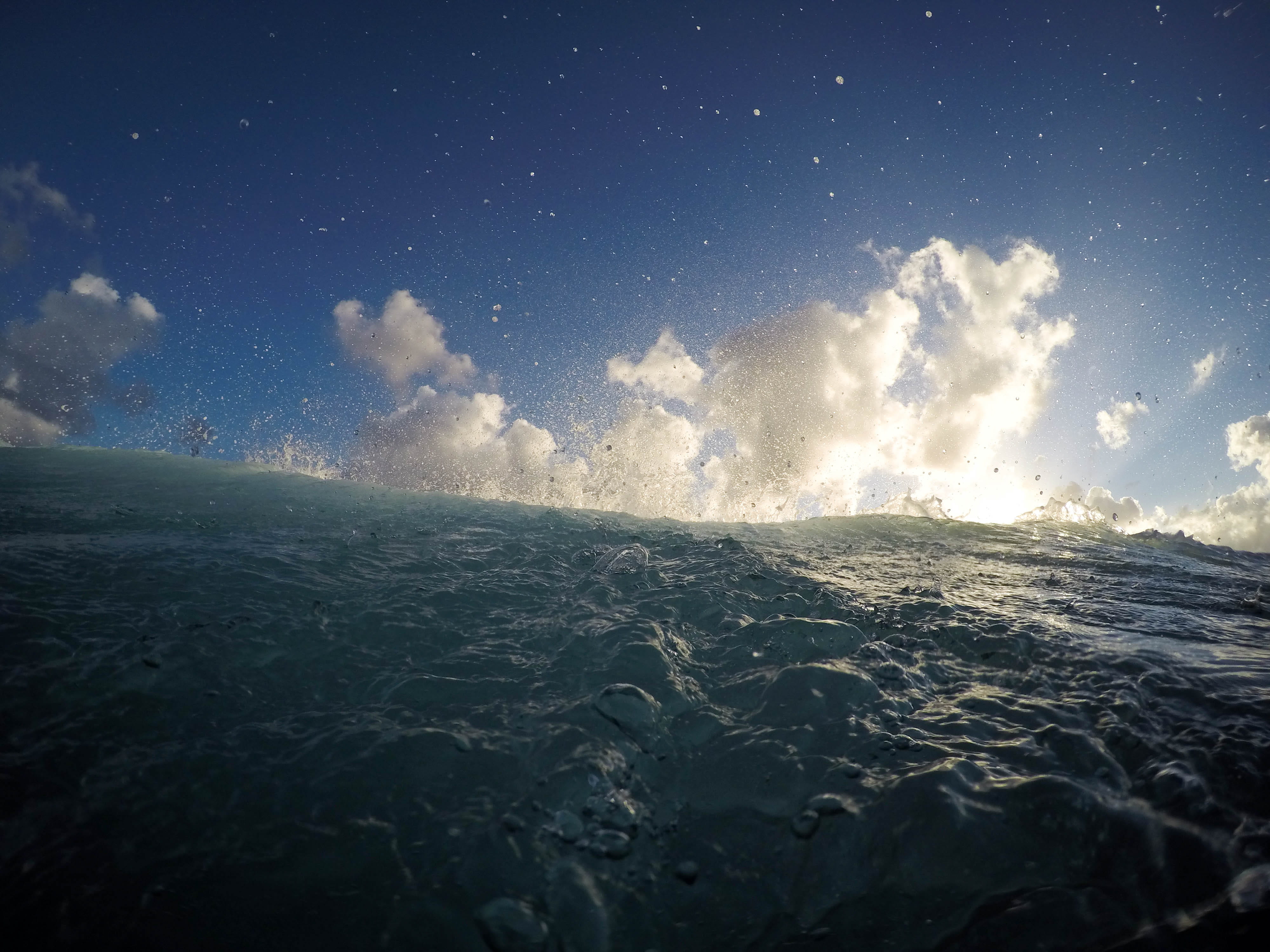 waves, nature, horizon, outdoors, ocean, breaking, byron bay, australia, blue, aquatic sport, beach, beauty in nature, wave, sea, fluffy, water, splash, HD Wallpaper