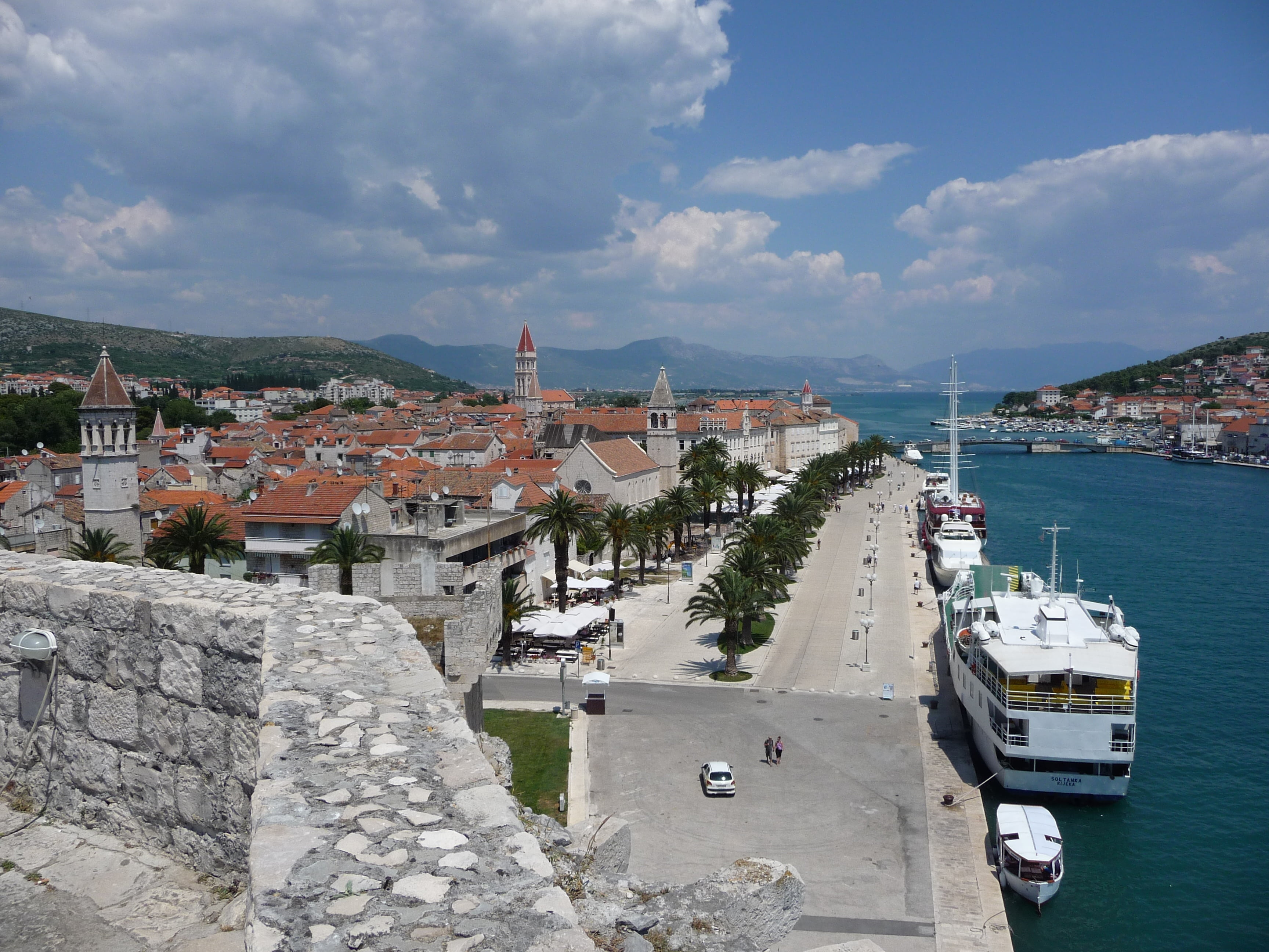 road, residential district, panorama, cloud - sky, sky, trogir, passenger, architecture, incidental people, building exterior, high angle view, panoramic, HD Wallpaper
