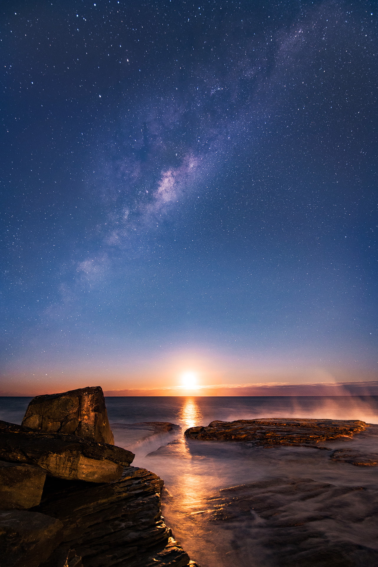 rock, sky, Australia, sunset, science, space and astronomy, rock - object, landscape, beach, galaxy, star - space, night, astronomy, scenics - nature, beauty in nature, Phone HD Wallpaper